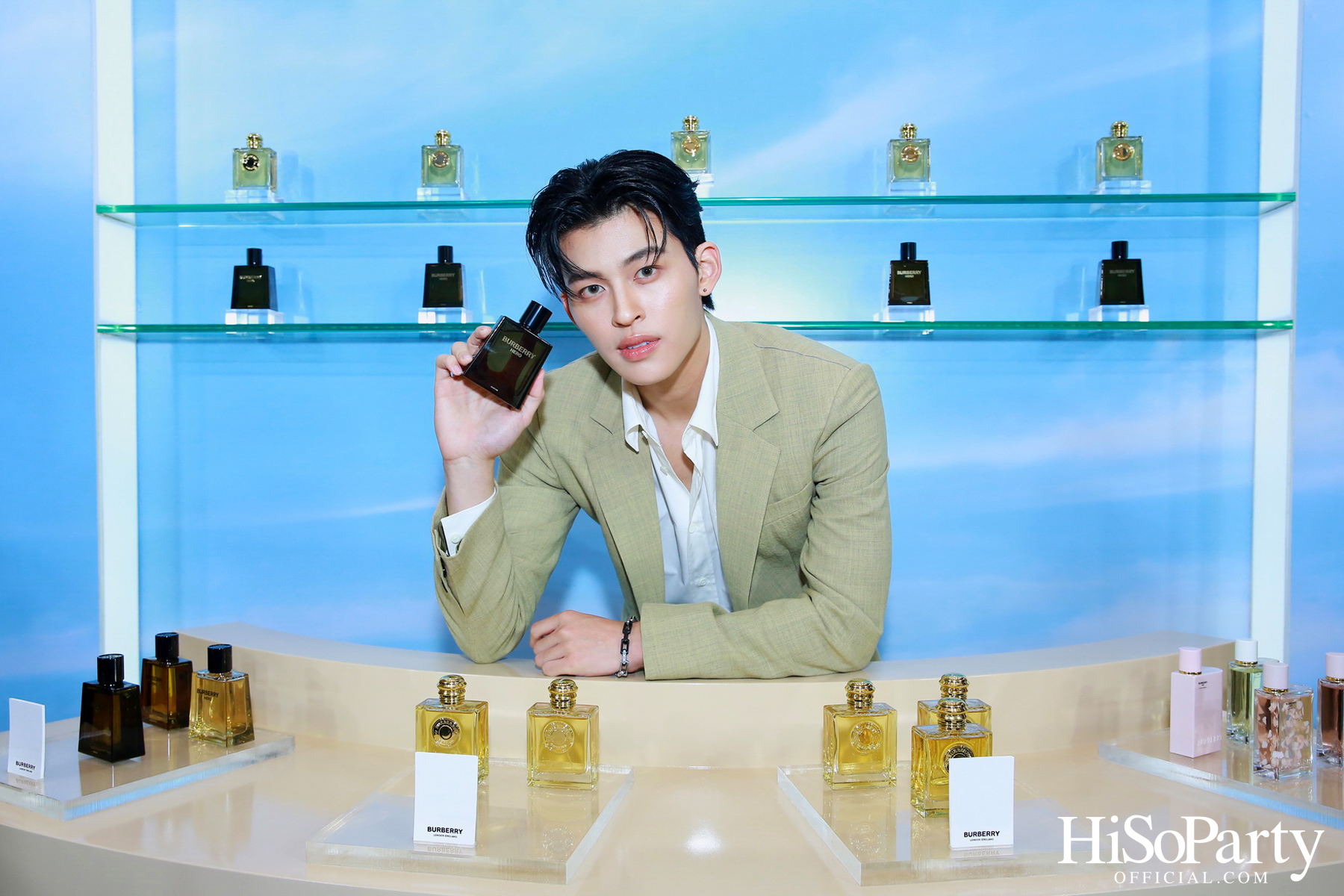 COTY THAILAND เปิดตัว BURBERRY BEAUTY POP UP ใจกลางสยามพารากอน 