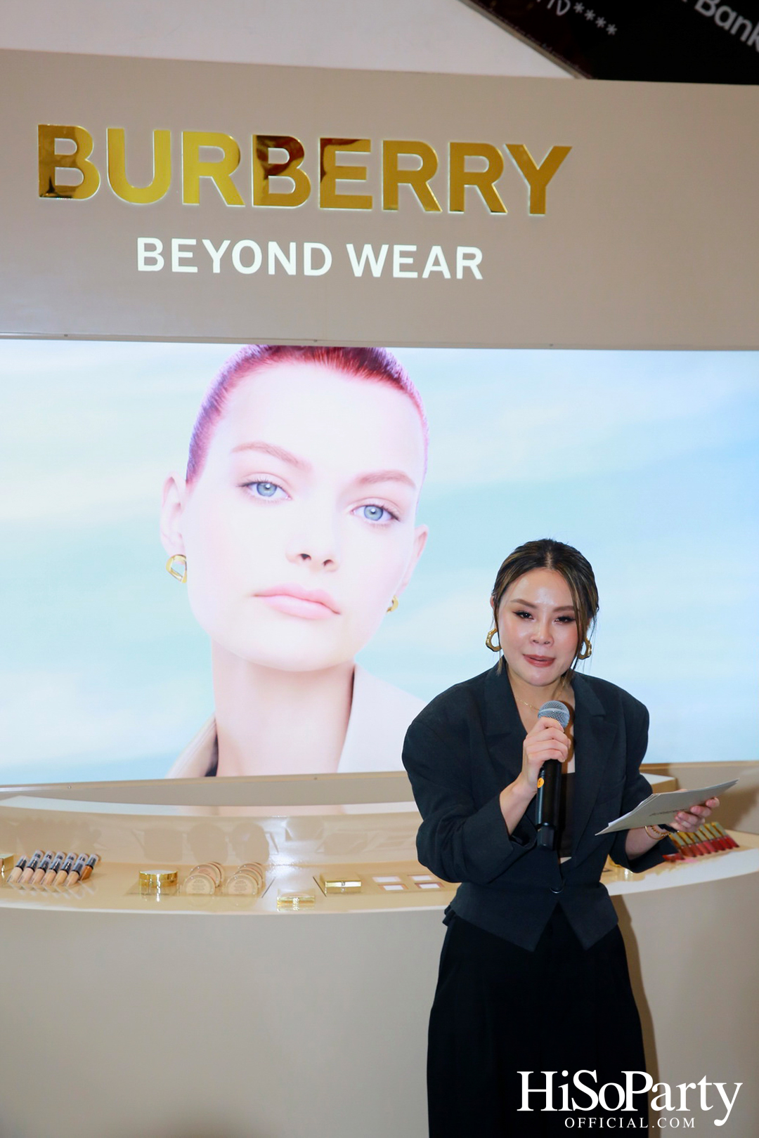 COTY THAILAND เปิดตัว BURBERRY BEAUTY POP UP ใจกลางสยามพารากอน 