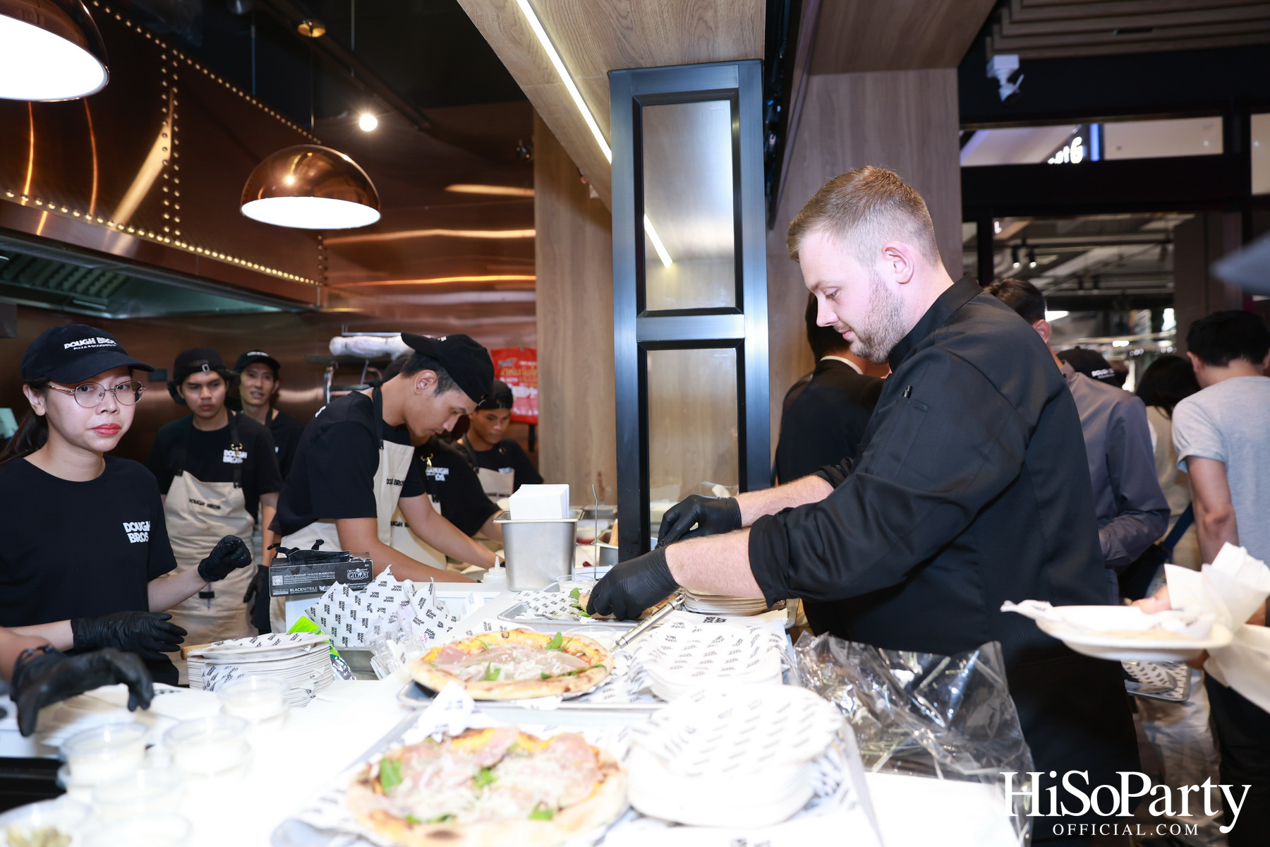 DOUGH BROS. Pizza & Doughnuts ฉลองเปิดสาขาแรกในกรุงเทพมหานคร