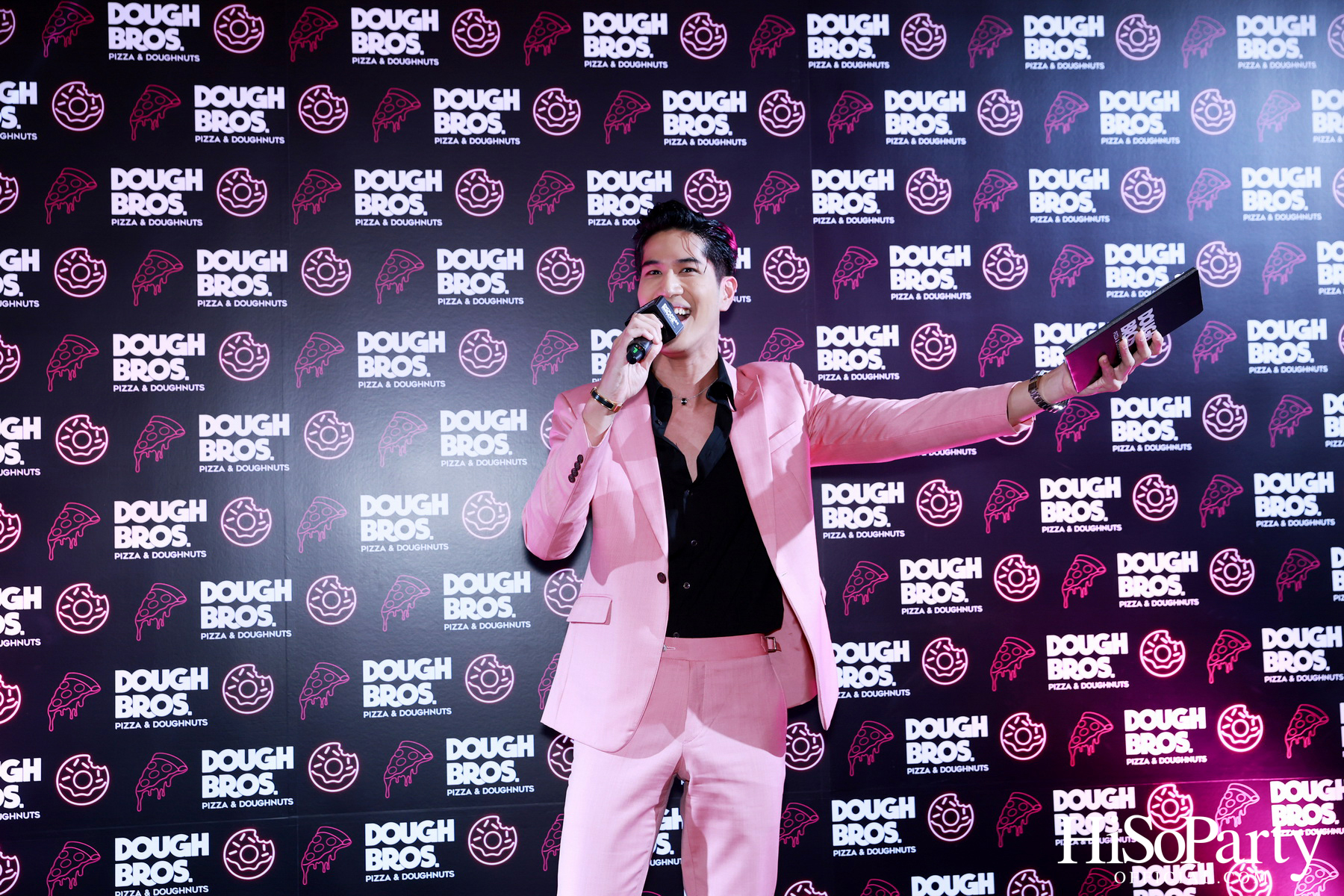 DOUGH BROS. Pizza & Doughnuts ฉลองเปิดสาขาแรกในกรุงเทพมหานคร