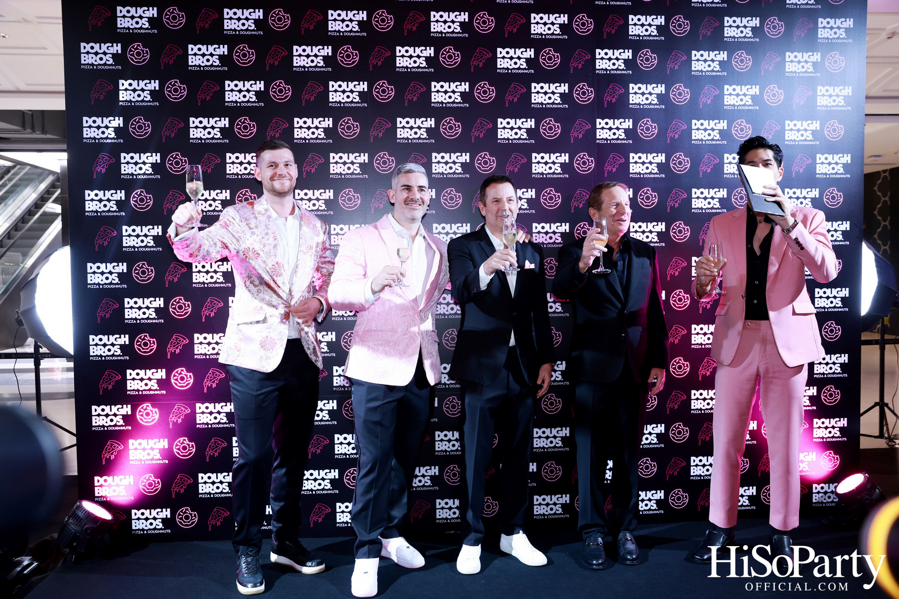 DOUGH BROS. Pizza & Doughnuts ฉลองเปิดสาขาแรกในกรุงเทพมหานคร