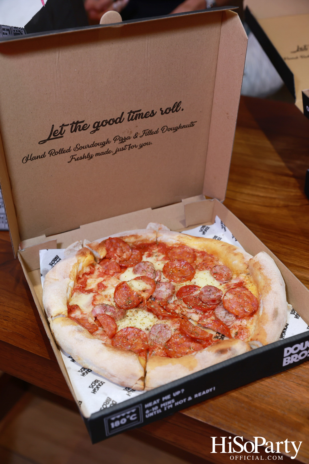 DOUGH BROS. Pizza & Doughnuts ฉลองเปิดสาขาแรกในกรุงเทพมหานคร