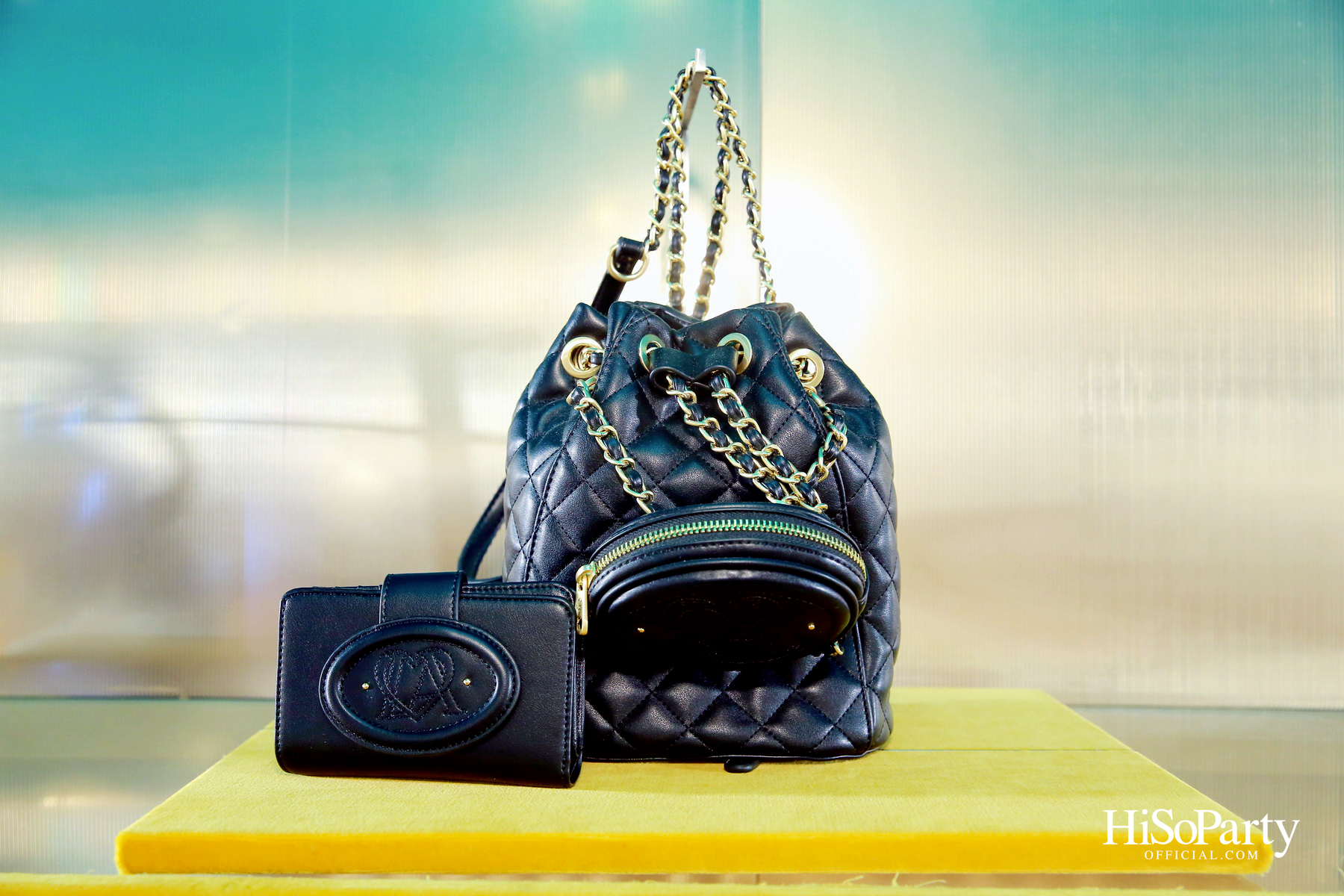 lyn around เปิดตัวคอลเลกชั่นล่าสุด ‘Sunshine & Midnight’ พร้อมเปิดตัวแบรนด์พรีเซนเตอร์คนแรก แอลลี่ - อชิรญา นิติพน