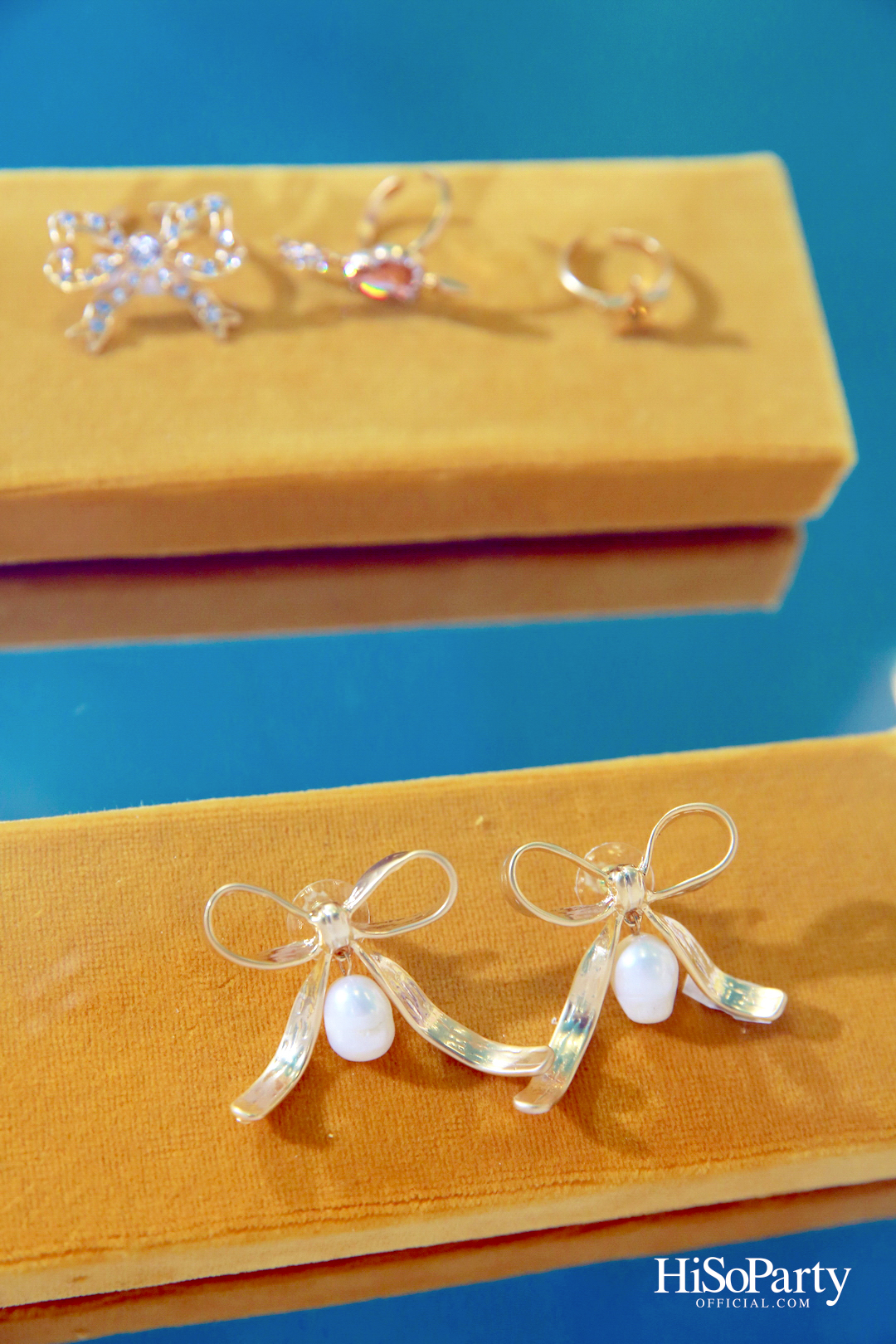 lyn around เปิดตัวคอลเลกชั่นล่าสุด ‘Sunshine & Midnight’ พร้อมเปิดตัวแบรนด์พรีเซนเตอร์คนแรก แอลลี่ - อชิรญา นิติพน