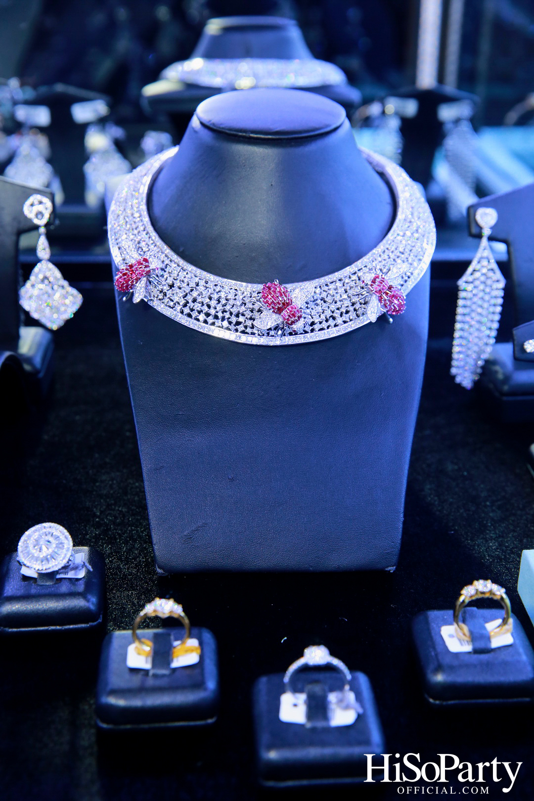 Exclusive Preview Judith Leiber New Collection & Beauty Gems ‘Bee 's Collection’