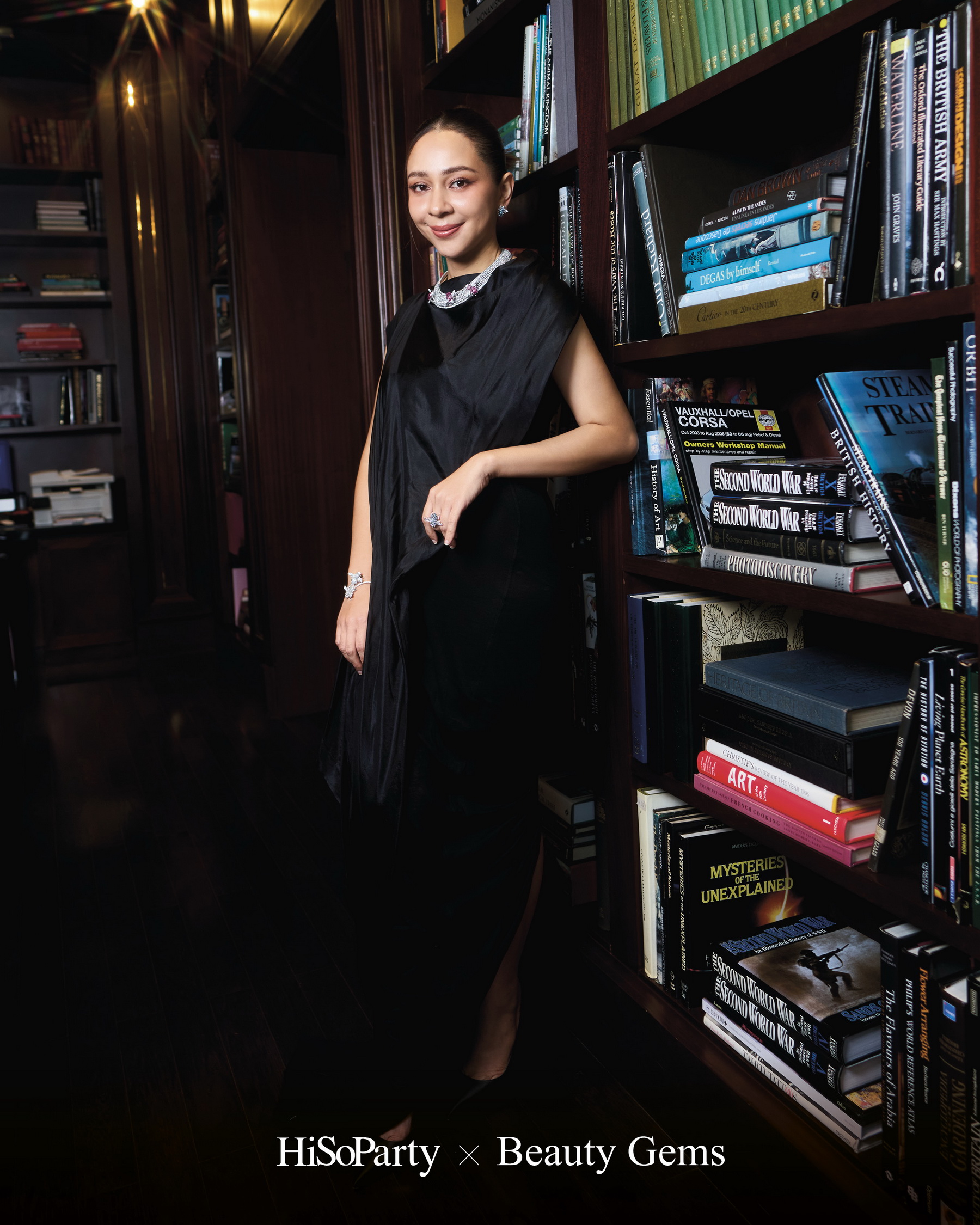 Exclusive Preview Judith Leiber New Collection & Beauty Gems ‘Bee 's Collection’