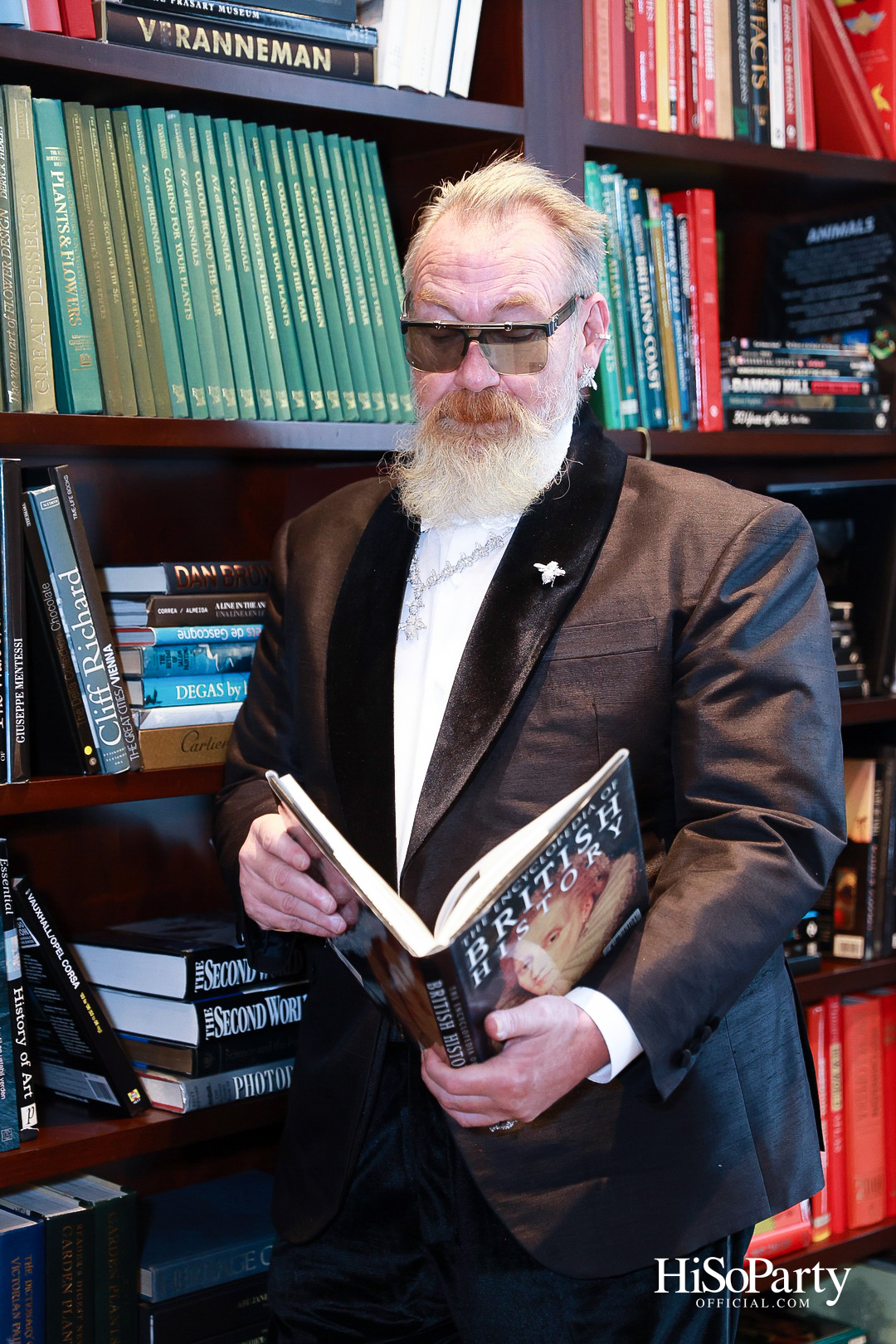 Exclusive Preview Judith Leiber New Collection & Beauty Gems ‘Bee 's Collection’