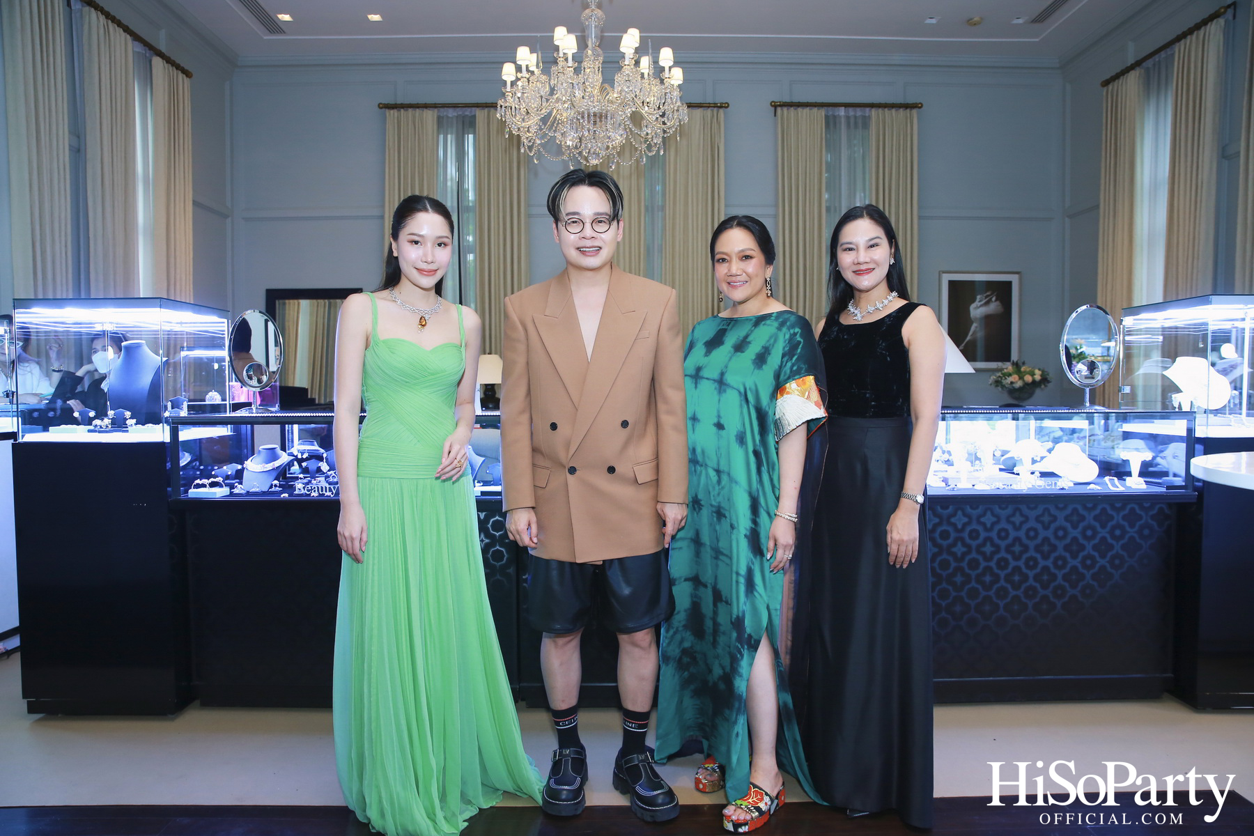 Exclusive Preview Judith Leiber New Collection & Beauty Gems ‘Bee 's Collection’