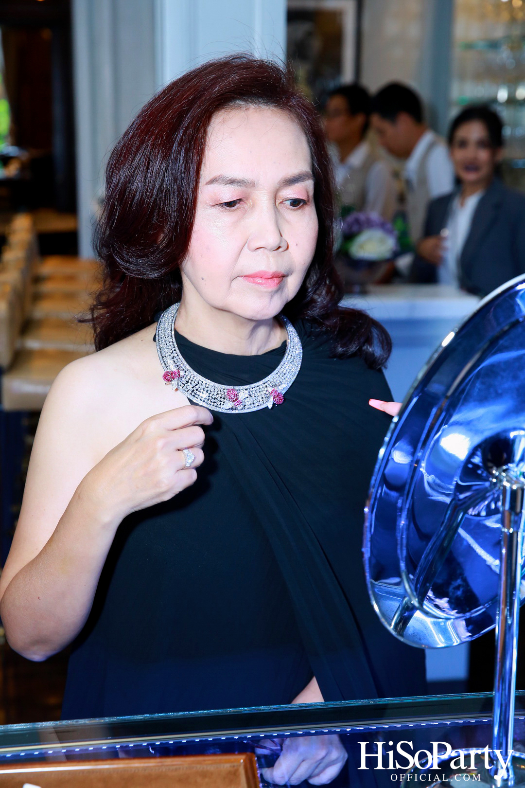 Exclusive Preview Judith Leiber New Collection & Beauty Gems ‘Bee 's Collection’