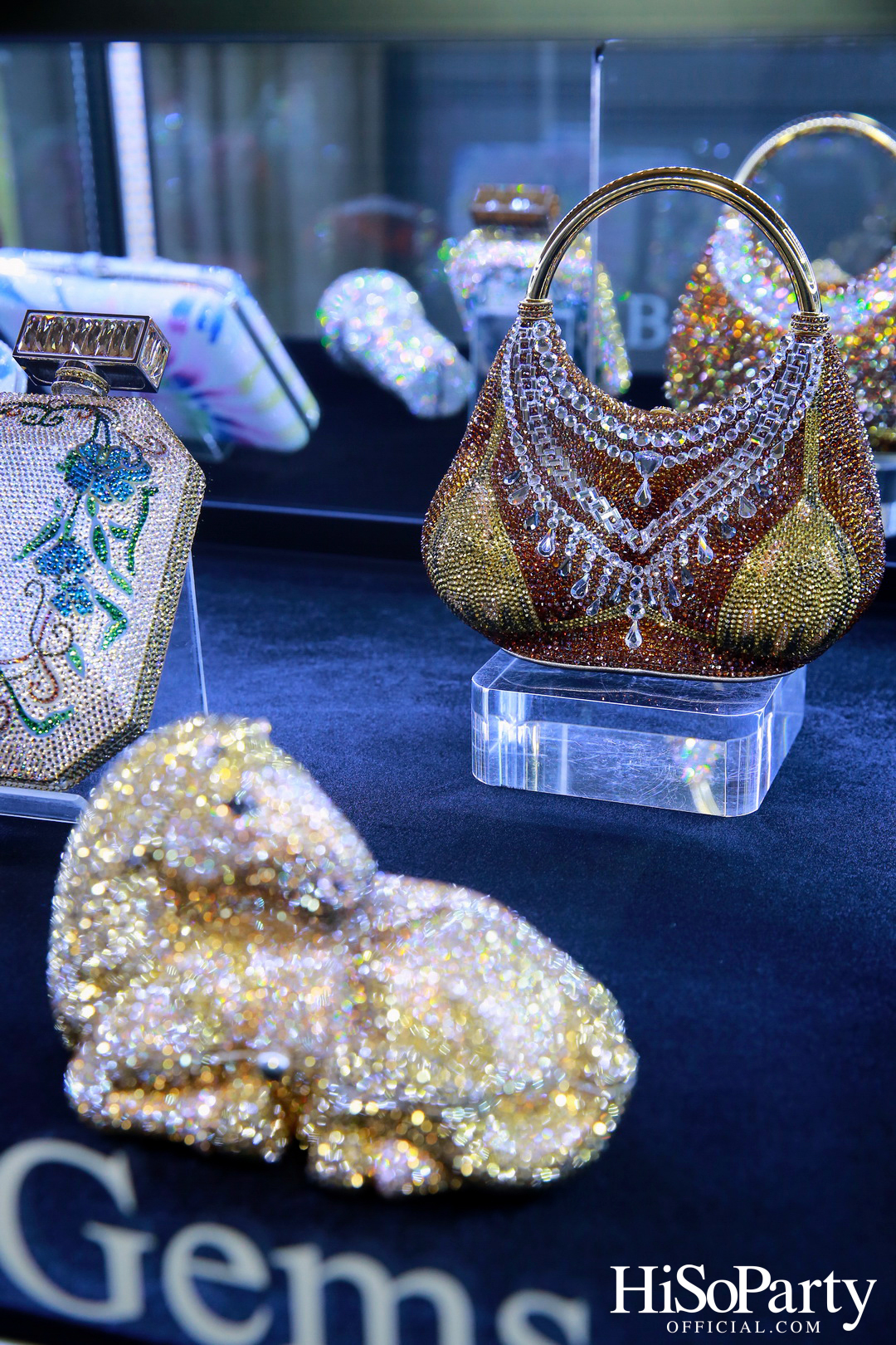 Exclusive Preview Judith Leiber New Collection & Beauty Gems ‘Bee 's Collection’