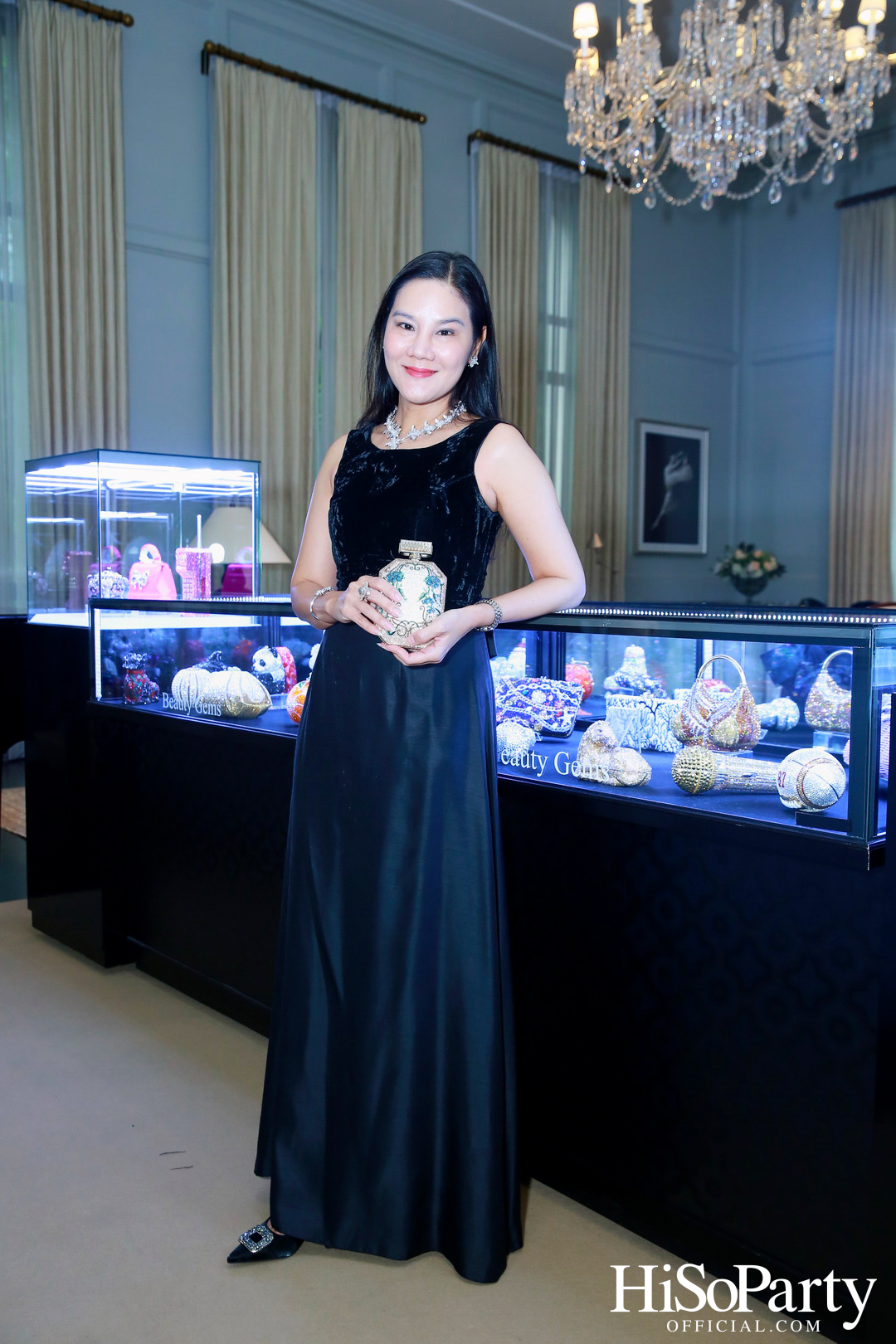 Exclusive Preview Judith Leiber New Collection & Beauty Gems ‘Bee 's Collection’