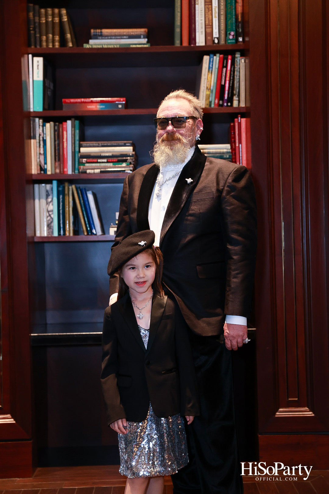 Exclusive Preview Judith Leiber New Collection & Beauty Gems ‘Bee 's Collection’