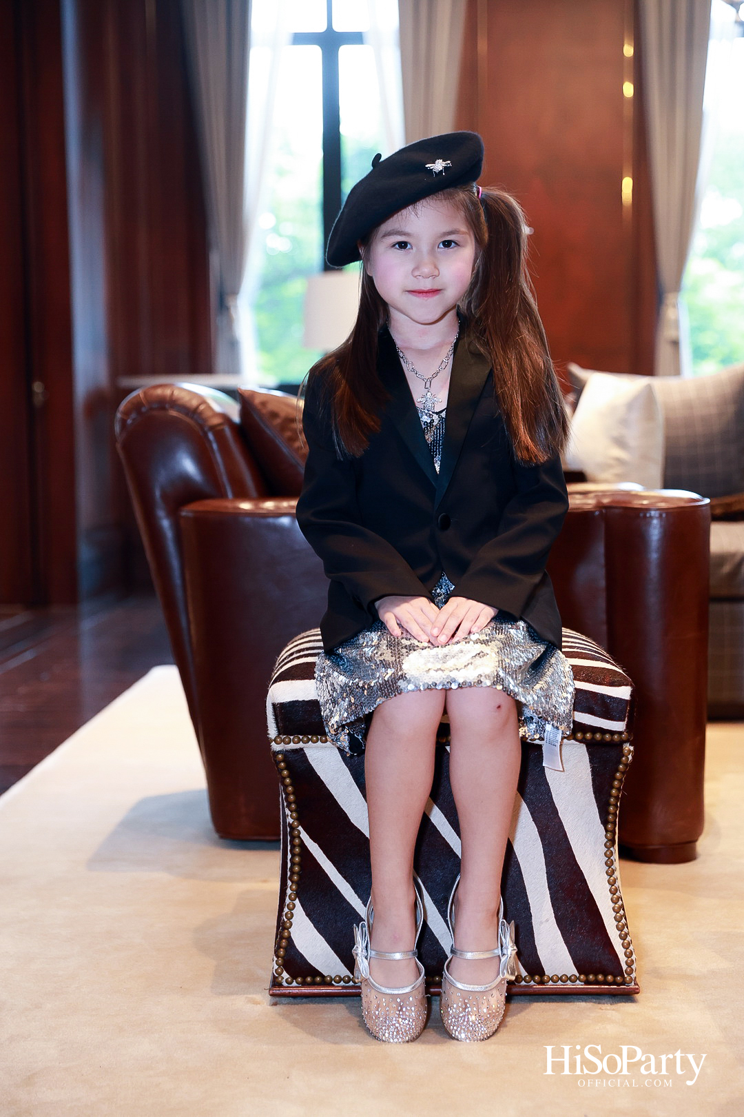 Exclusive Preview Judith Leiber New Collection & Beauty Gems ‘Bee 's Collection’