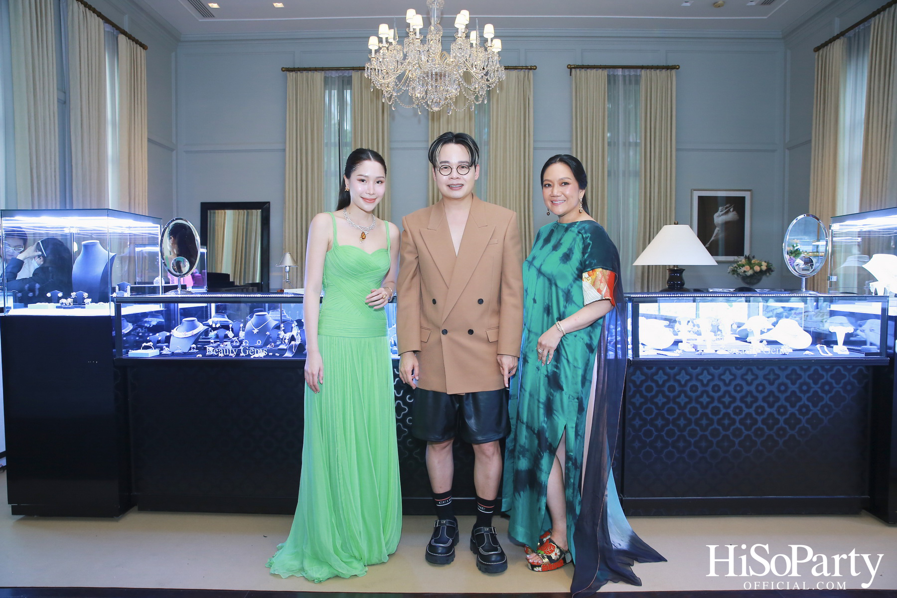 Exclusive Preview Judith Leiber New Collection & Beauty Gems ‘Bee 's Collection’