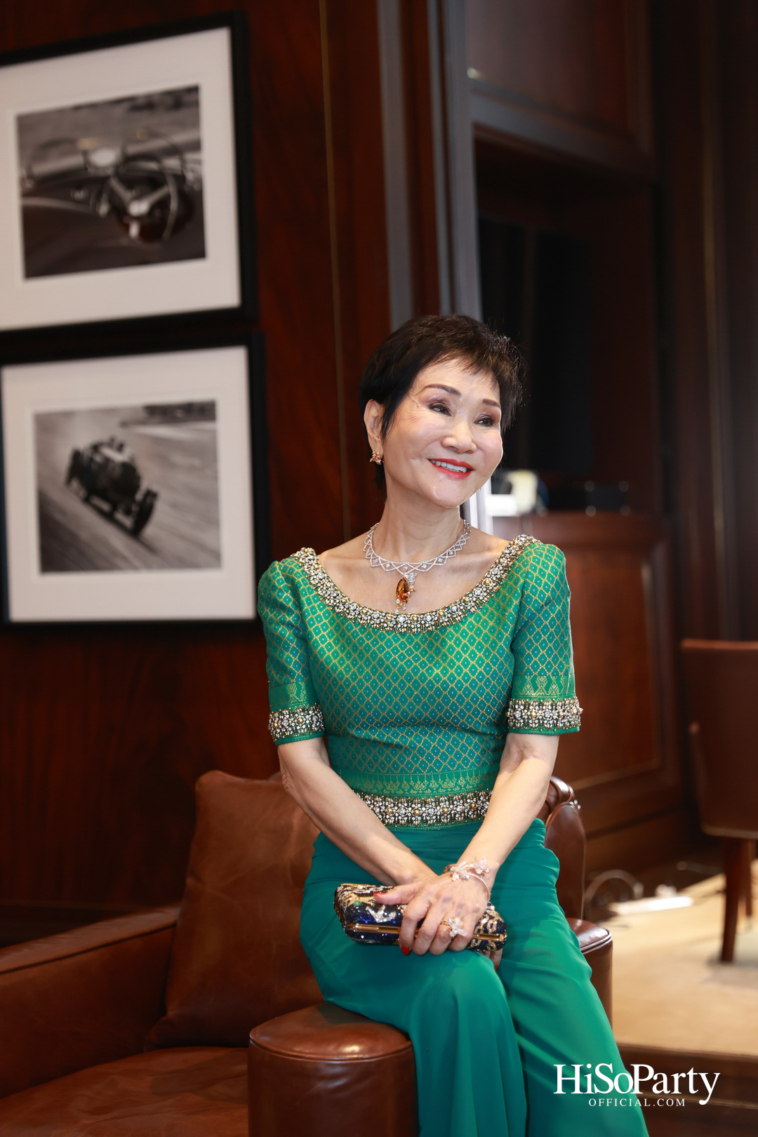 Exclusive Preview Judith Leiber New Collection & Beauty Gems ‘Bee 's Collection’