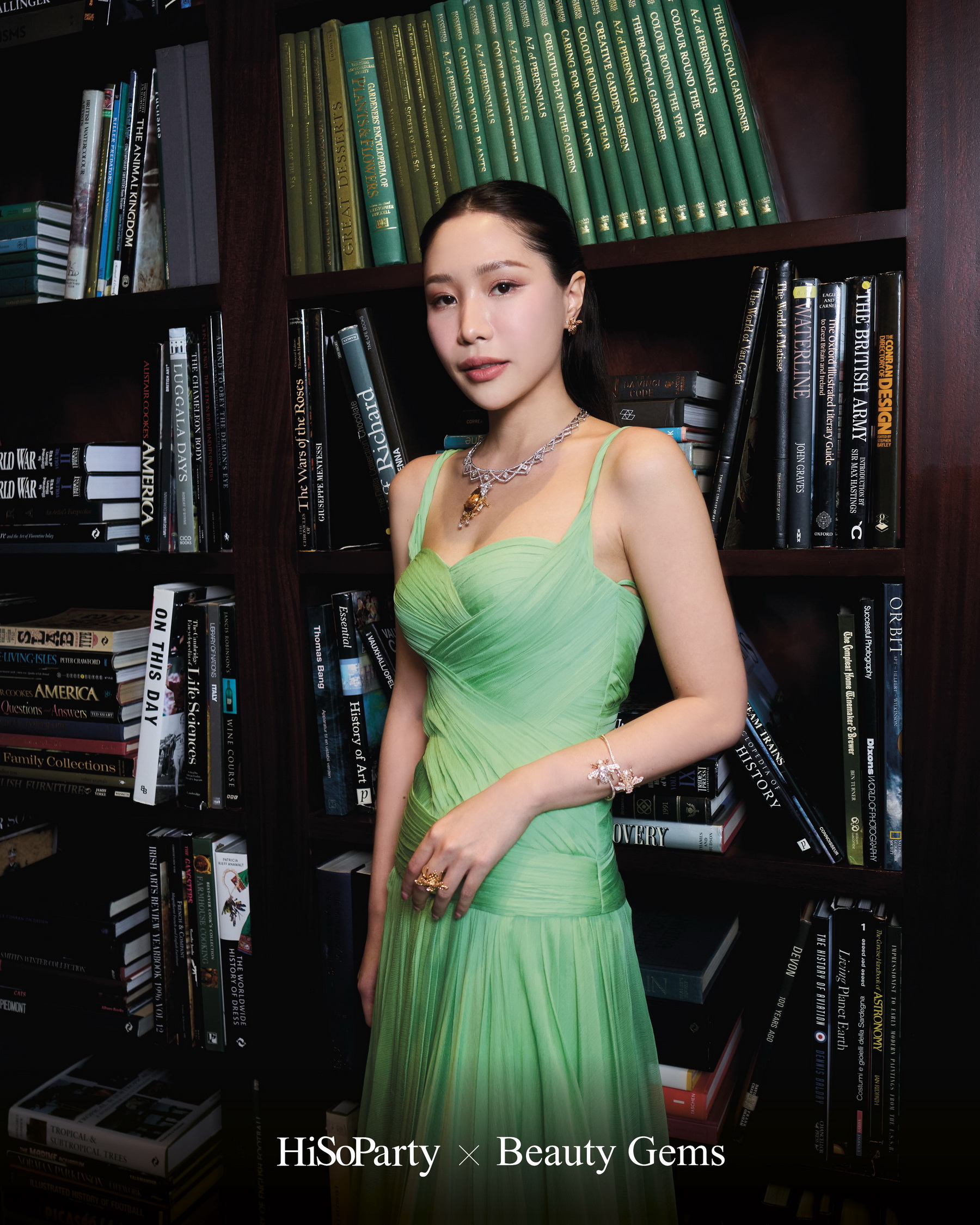 Exclusive Preview Judith Leiber New Collection & Beauty Gems ‘Bee 's Collection’