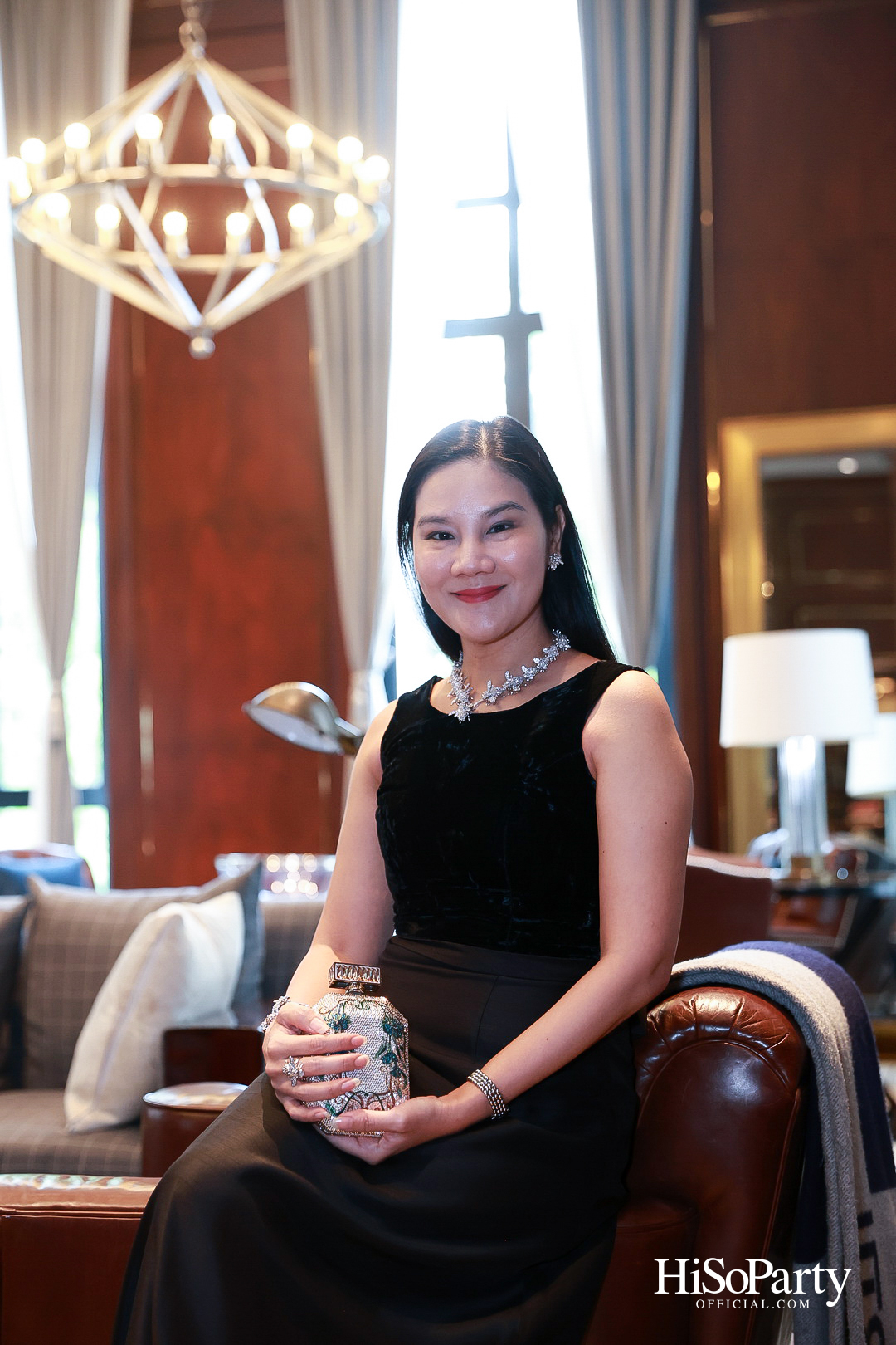 Exclusive Preview Judith Leiber New Collection & Beauty Gems ‘Bee 's Collection’