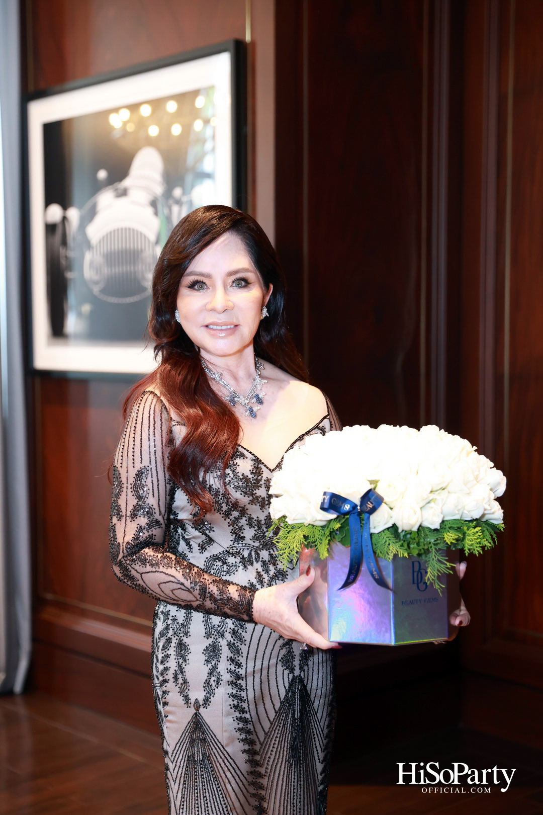 Exclusive Preview Judith Leiber New Collection & Beauty Gems ‘Bee 's Collection’