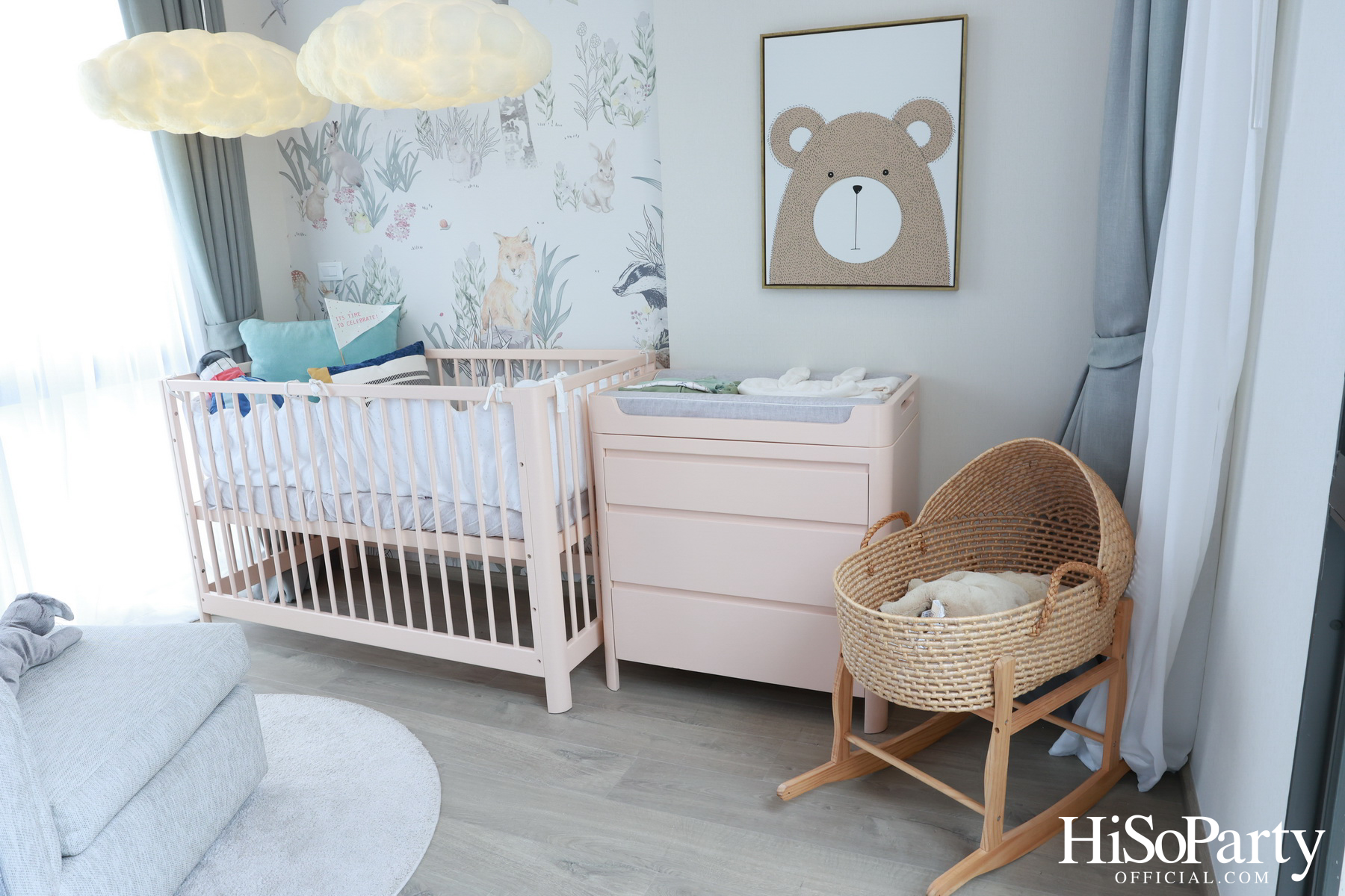 HiSoParty Magazine X AERIE