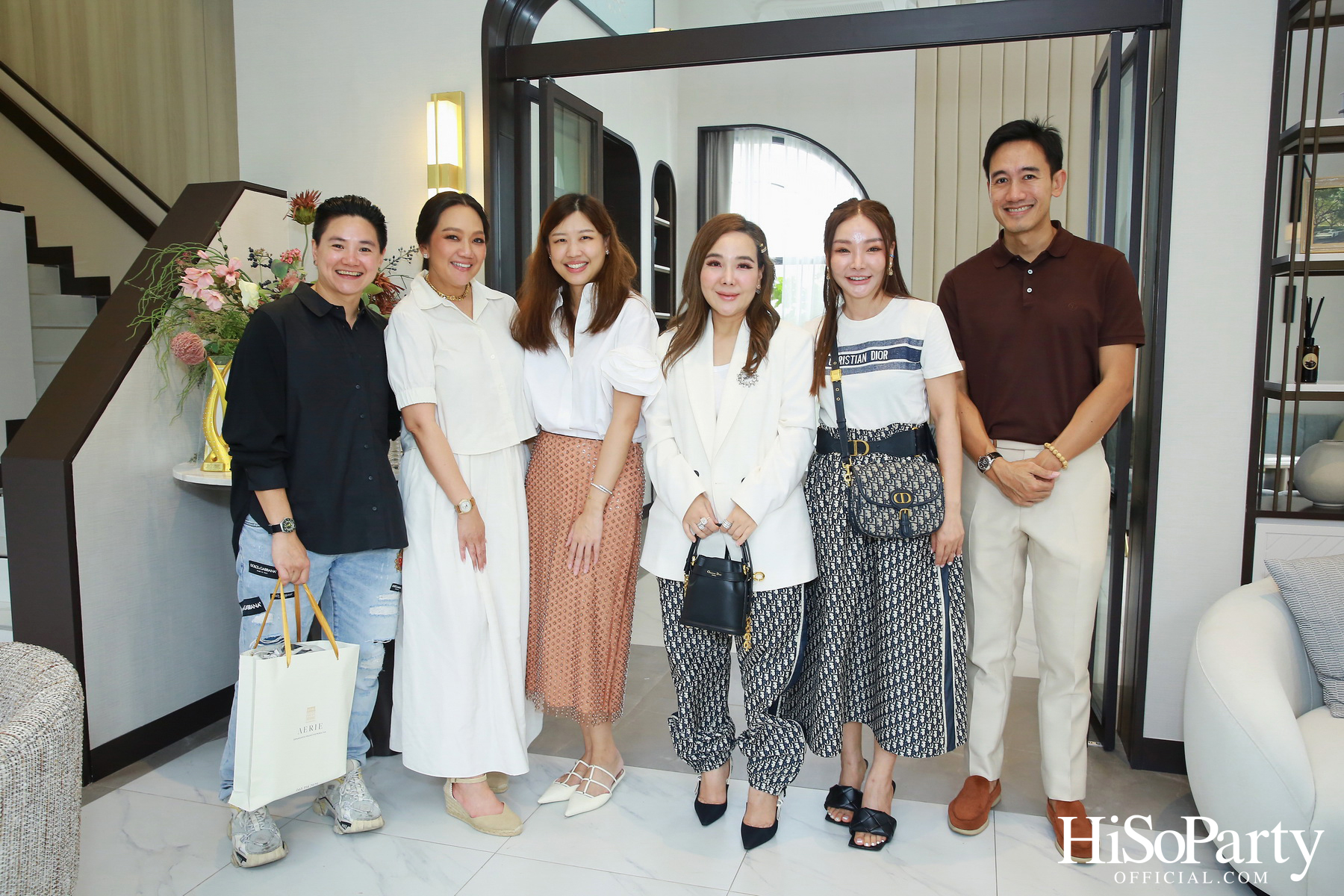 HiSoParty Magazine X AERIE