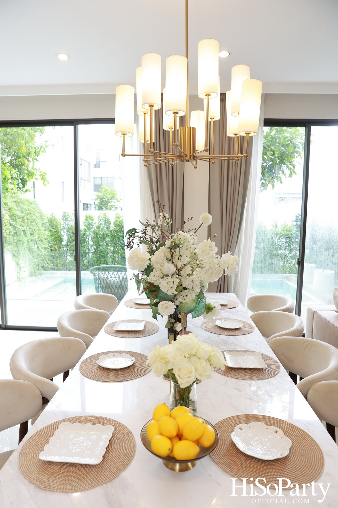 HiSoParty Magazine X AERIE