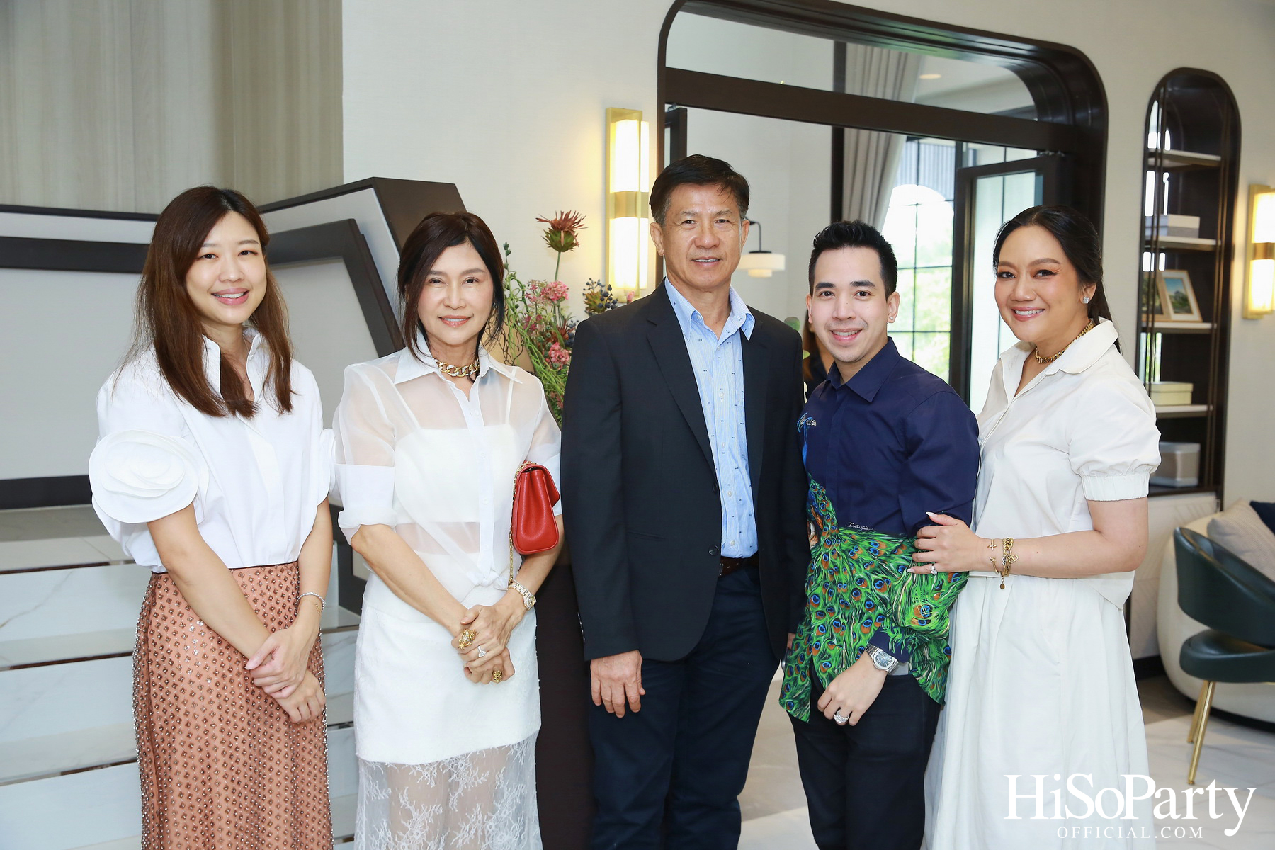 HiSoParty Magazine X AERIE