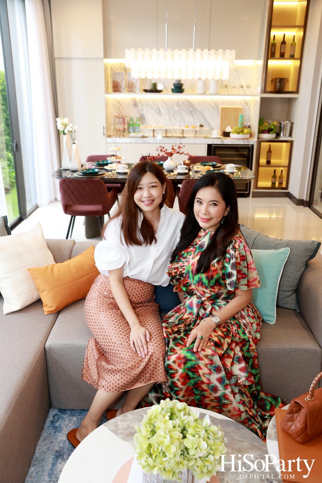 HiSoParty Magazine X AERIE