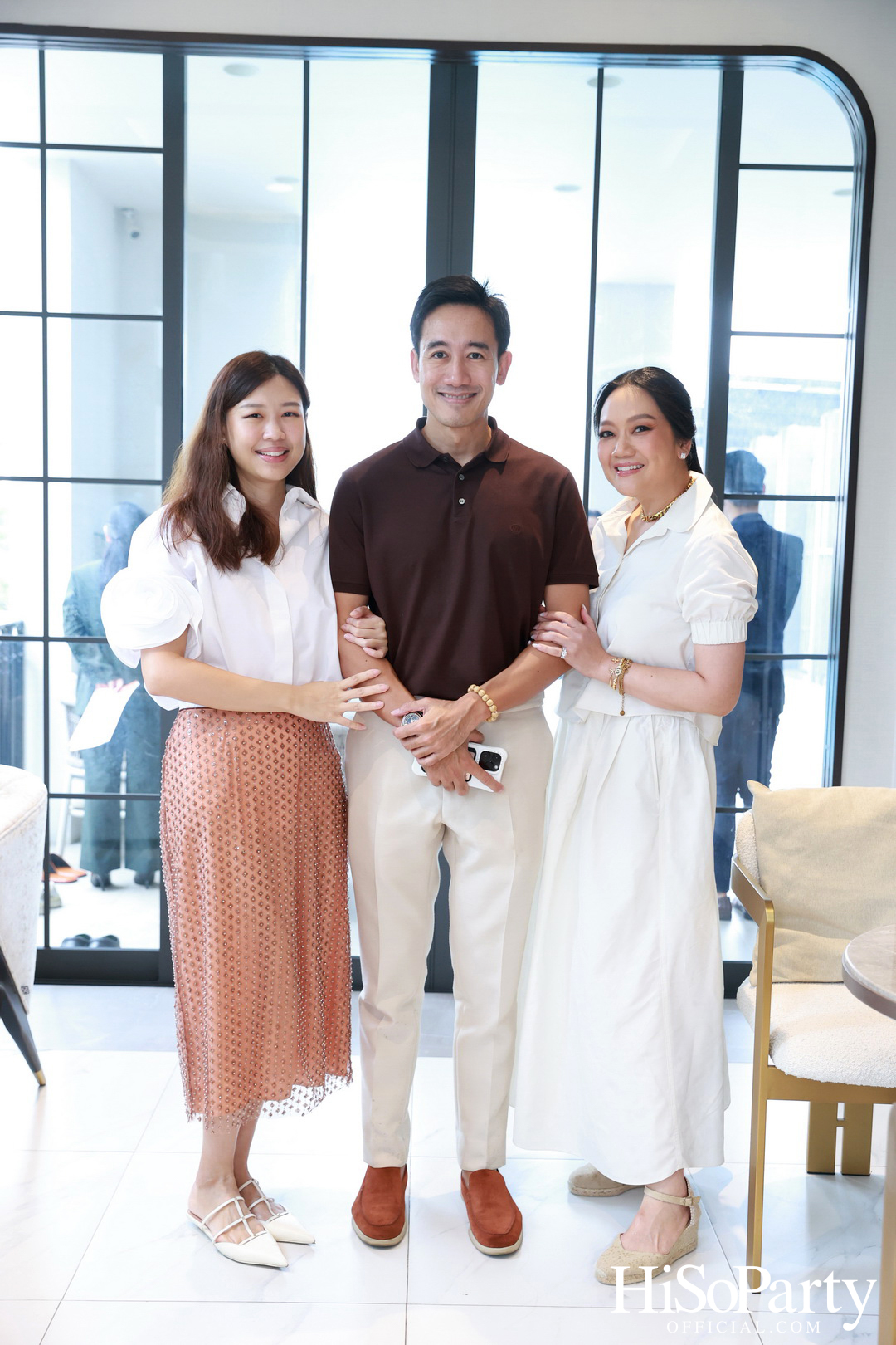 HiSoParty Magazine X AERIE