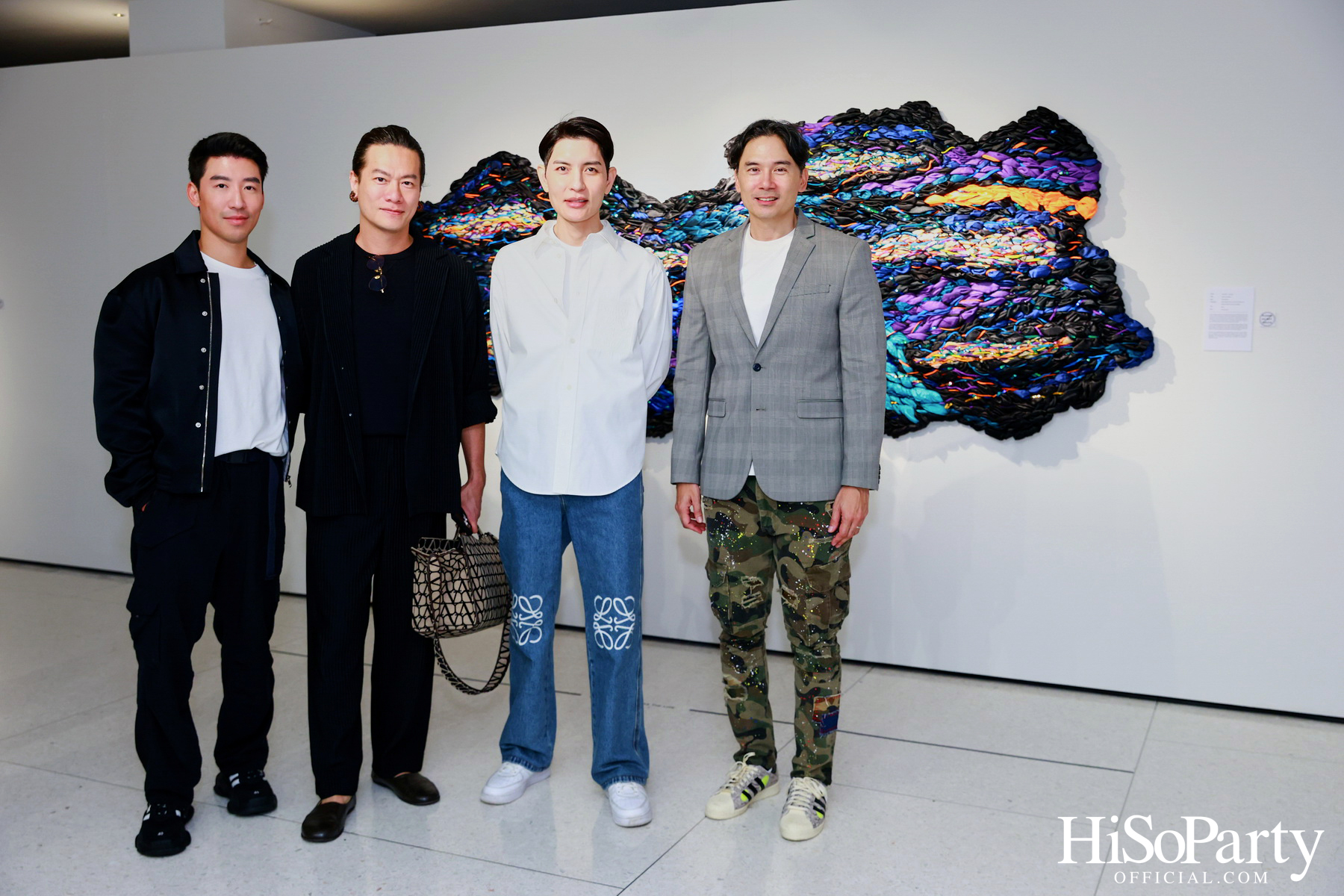 MISFIT solo exhibition by Ploenchan Vinyaratn at Four Seasons Art Space by MOCA 