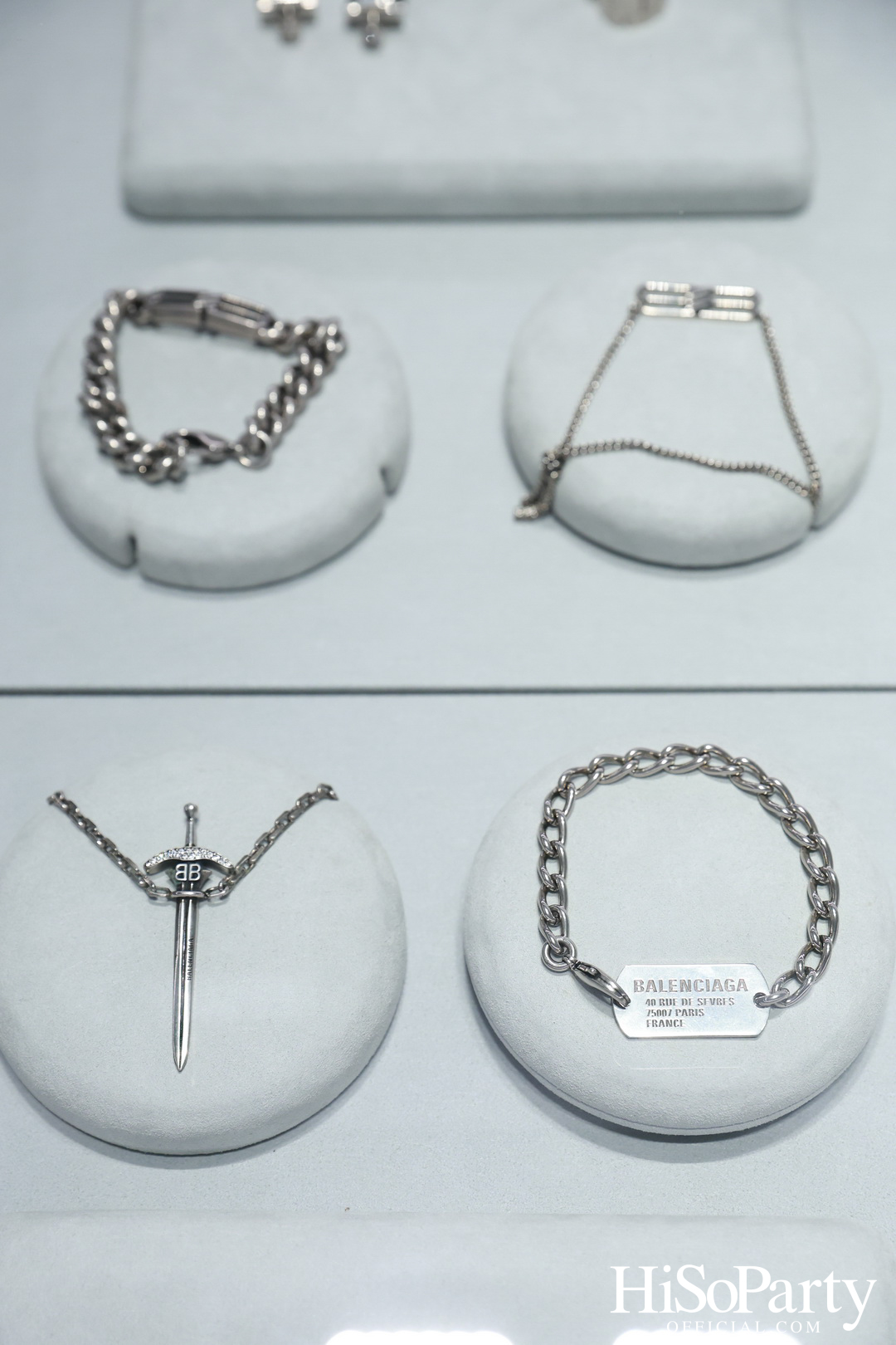 Balenciaga เปิดตัวสโตร์ใหม่ที่เอ็มควอเทียร์ ด้วยดีไซน์ Raw Architecture