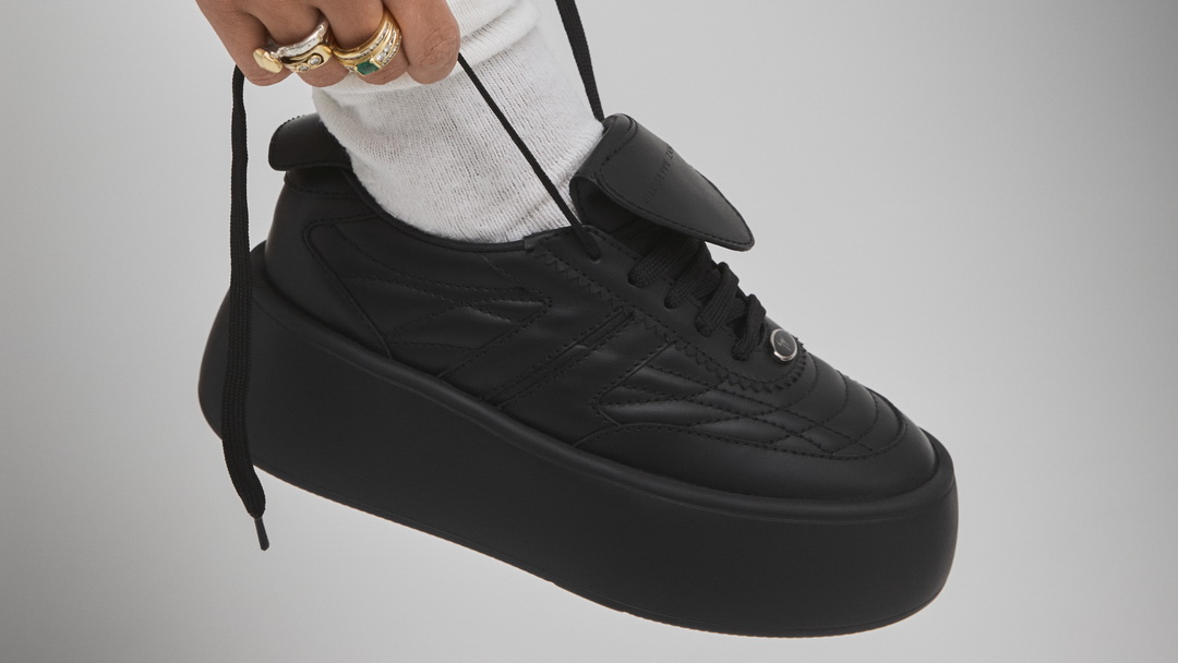 Giuseppe Zanotti Fall-Winter 2024: การกลับมาของสไตล์มินิมอลในยุค 90s