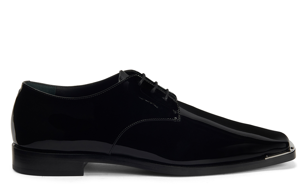 Giuseppe Zanotti Fall-Winter 2024: การกลับมาของสไตล์มินิมอลในยุค 90s