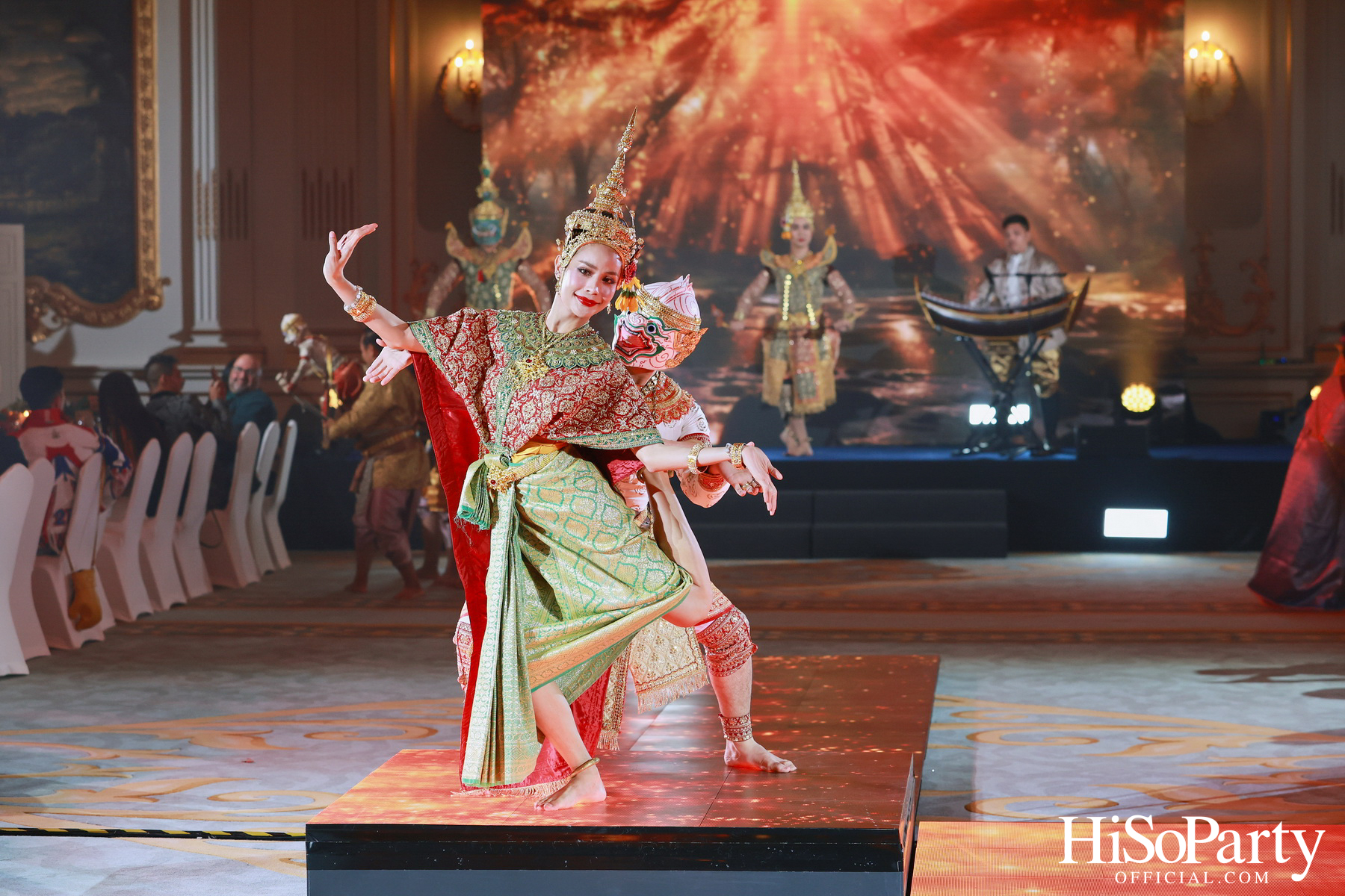 Thainess Fashion Show