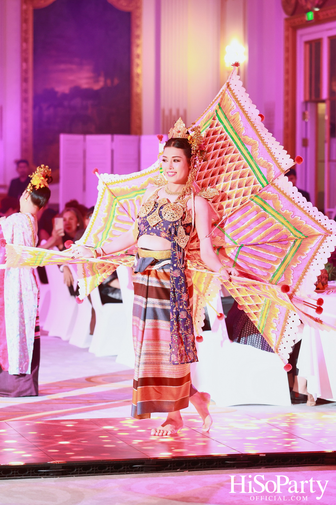 Thainess Fashion Show