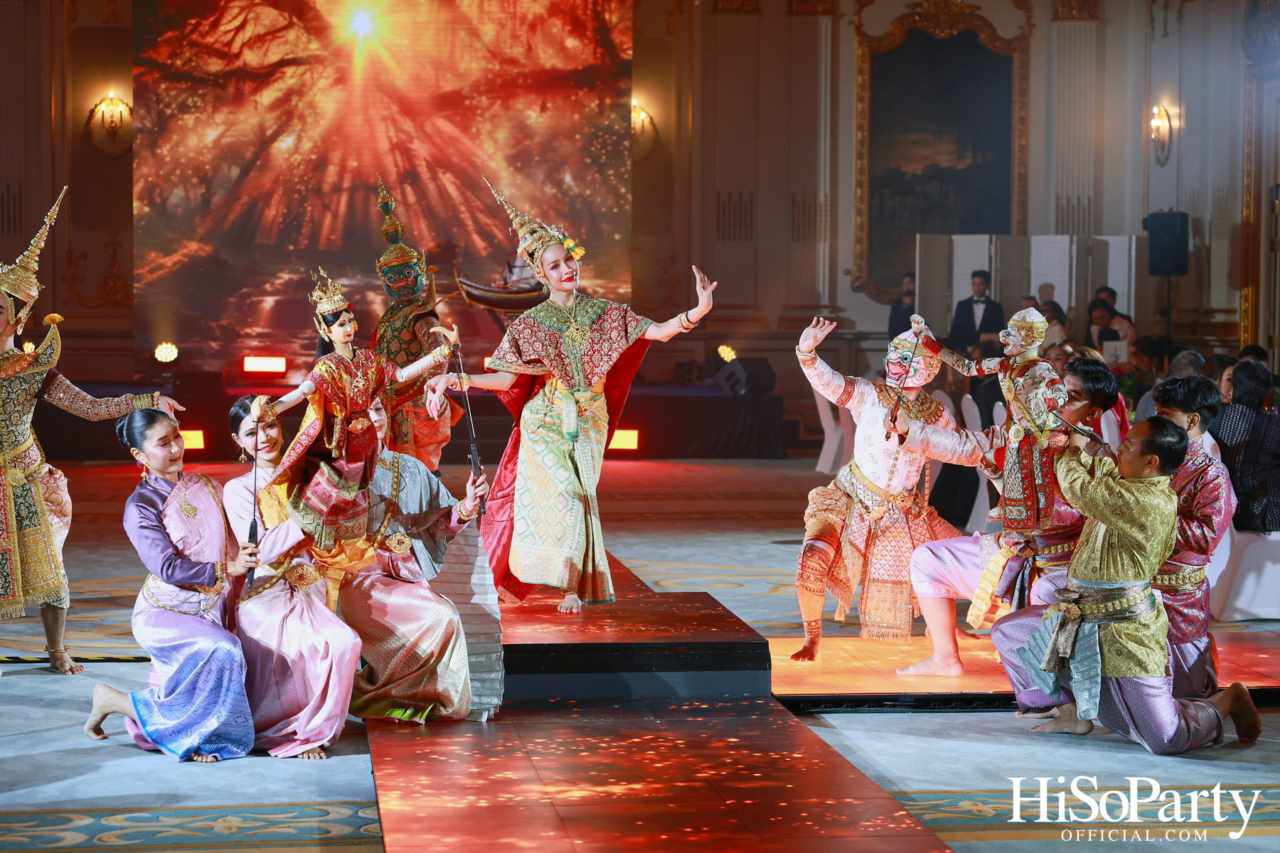 Thainess Fashion Show