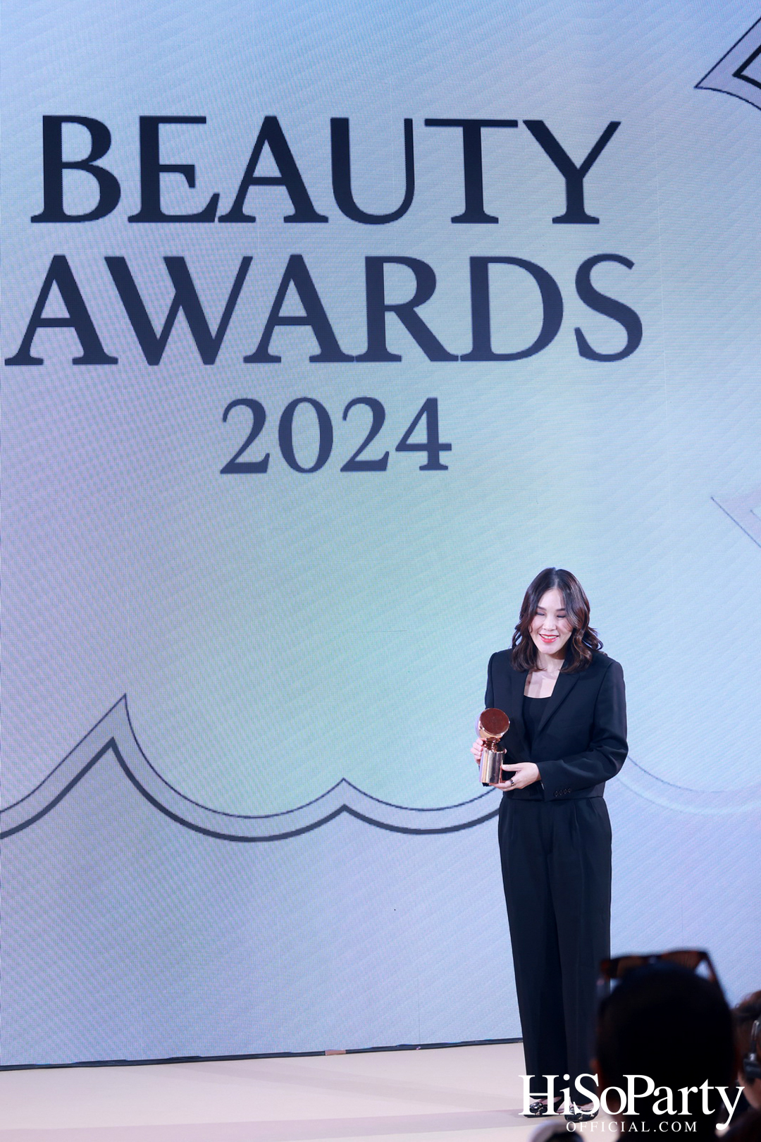 งานประกาศรางวัล ‘Central Beauty Awards 2024’ รางวัลสุดยอดบิวตี้ ไอเทมแห่งปี พร้อมเผยโฉมใหม่ ‘Beauty Galerie ห้างเซ็นทรัลชิดลม’