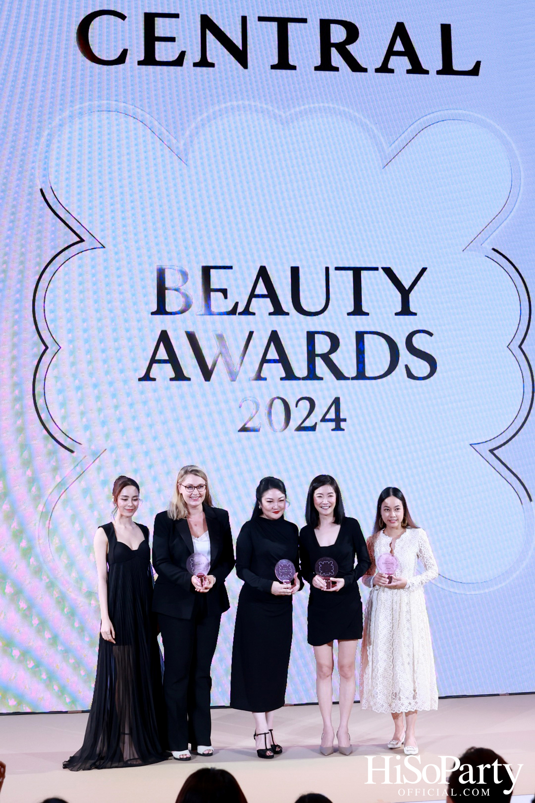 งานประกาศรางวัล ‘Central Beauty Awards 2024’ รางวัลสุดยอดบิวตี้ ไอเทมแห่งปี พร้อมเผยโฉมใหม่ ‘Beauty Galerie ห้างเซ็นทรัลชิดลม’
