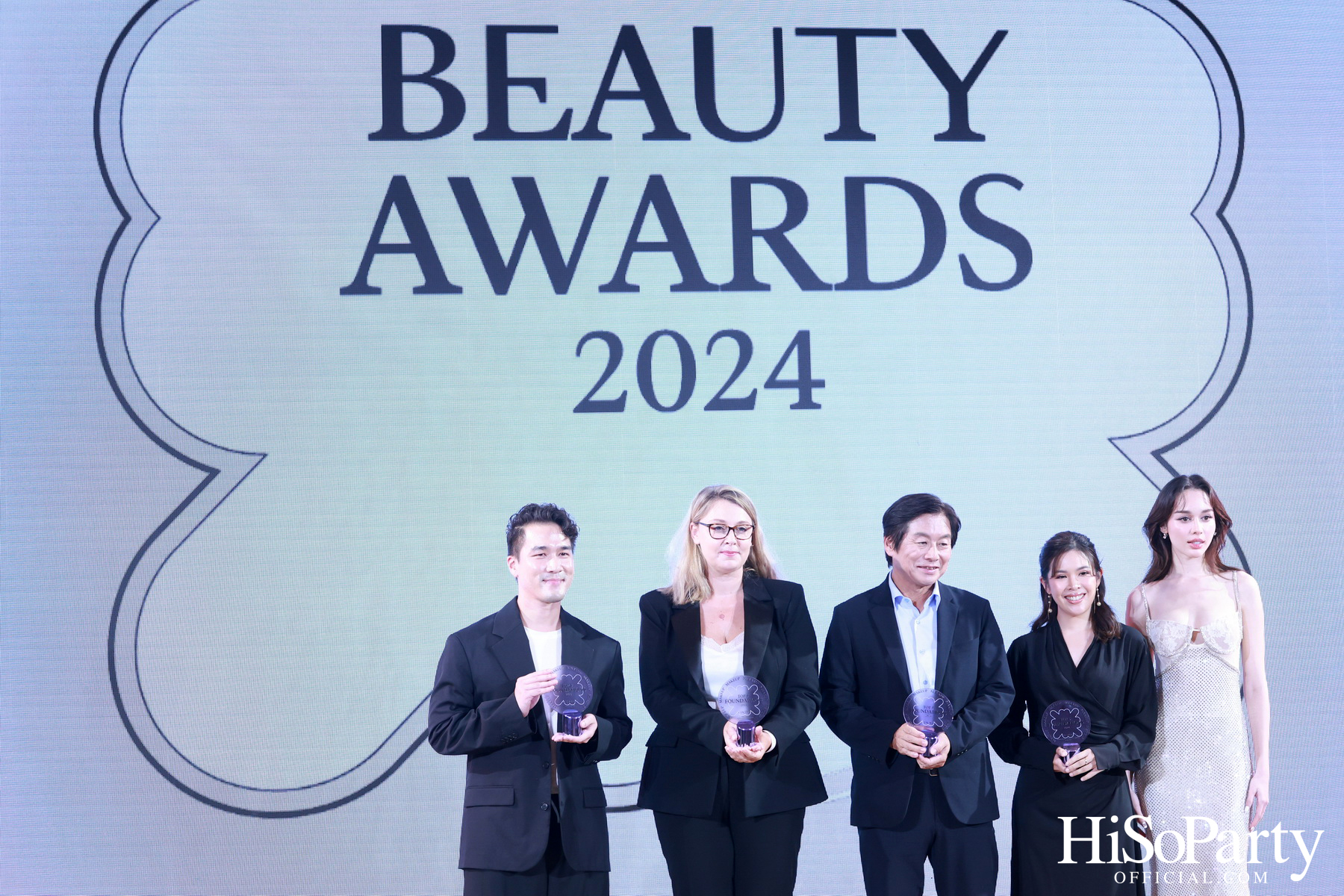 งานประกาศรางวัล ‘Central Beauty Awards 2024’ รางวัลสุดยอดบิวตี้ ไอเทมแห่งปี พร้อมเผยโฉมใหม่ ‘Beauty Galerie ห้างเซ็นทรัลชิดลม’