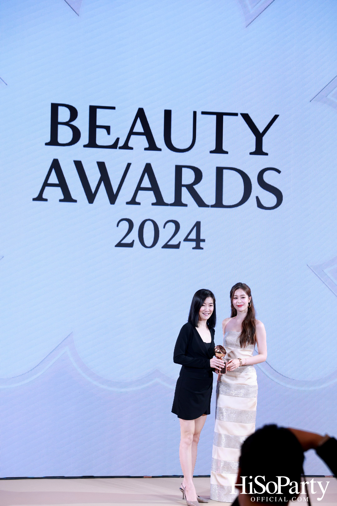 งานประกาศรางวัล ‘Central Beauty Awards 2024’ รางวัลสุดยอดบิวตี้ ไอเทมแห่งปี พร้อมเผยโฉมใหม่ ‘Beauty Galerie ห้างเซ็นทรัลชิดลม’