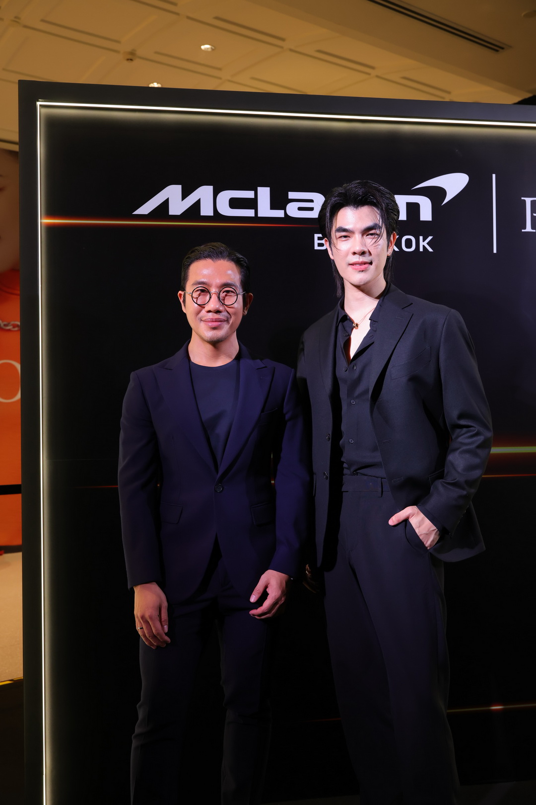 POEM สร้างปรากฎการณ์ครั้งใหม่ ด้วยแฟชั่นโชว์อวดโฉมแคปซูลคอลเลกชั่น ‘POEM x McLaren’ แรงบันดาลใจาก McLaren Artura Spider