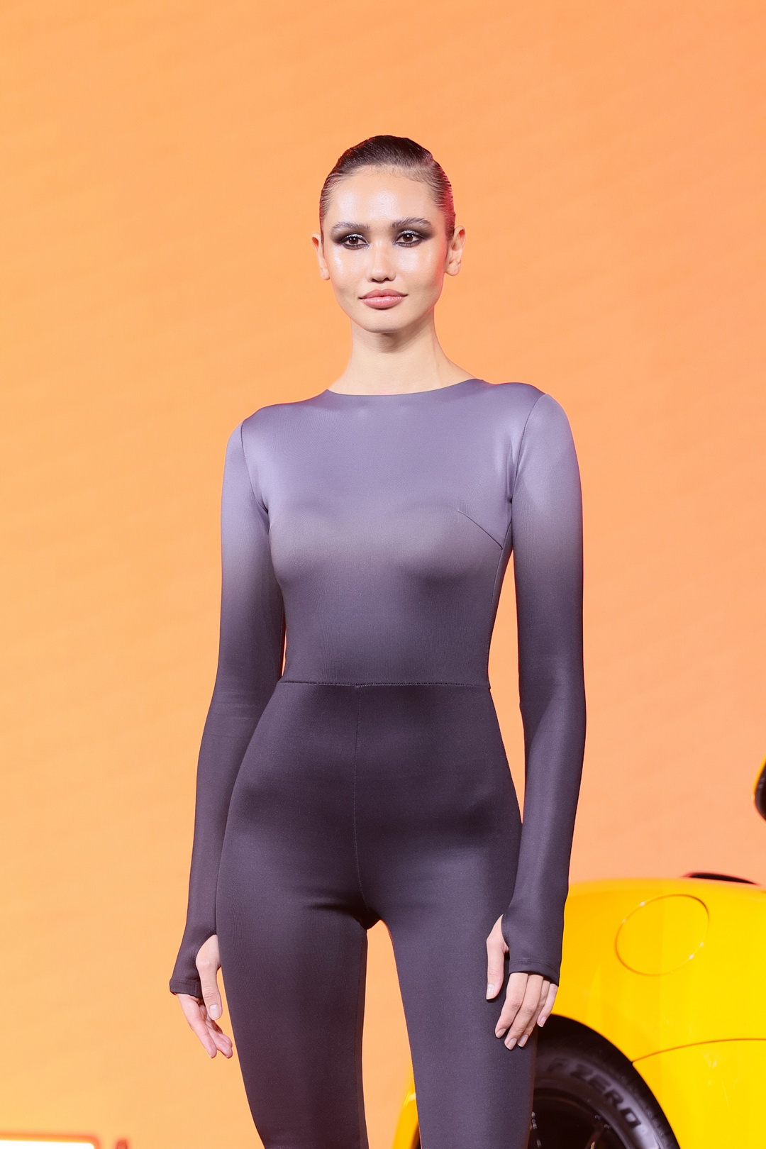 POEM สร้างปรากฎการณ์ครั้งใหม่ ด้วยแฟชั่นโชว์อวดโฉมแคปซูลคอลเลกชั่น ‘POEM x McLaren’ แรงบันดาลใจาก McLaren Artura Spider