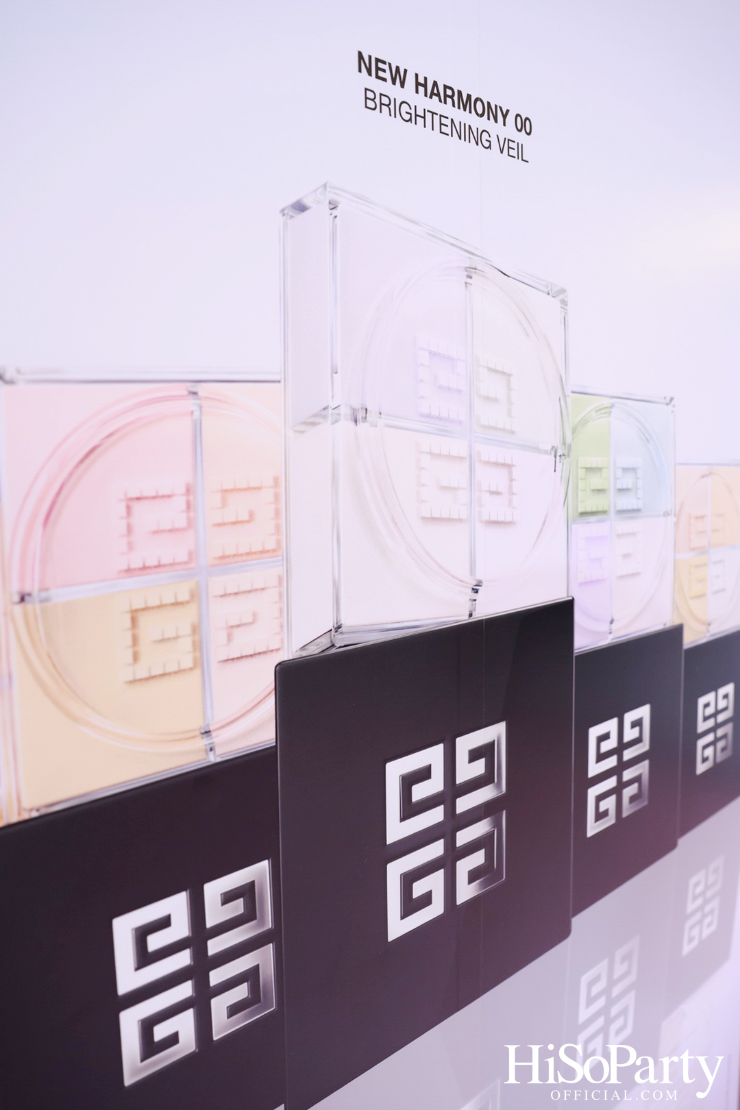 งานเปิดตัว GIVENCHY Prisme Libre 4-Color Loose Powder Pop-Up