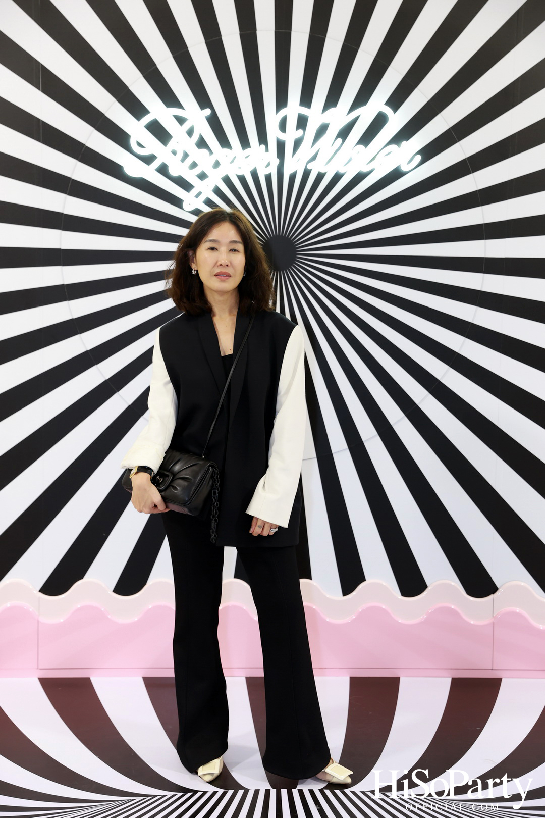 Roger Vivier เปิดตัว VIVIER OP-TICAL POP-UP ในประเทศไทย