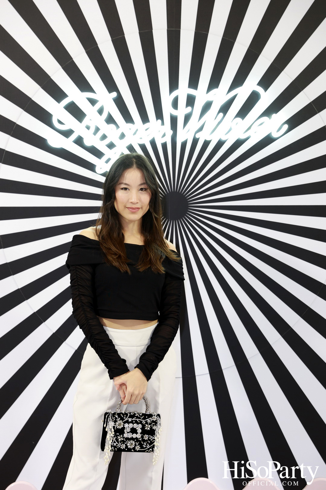 Roger Vivier เปิดตัว VIVIER OP-TICAL POP-UP ในประเทศไทย