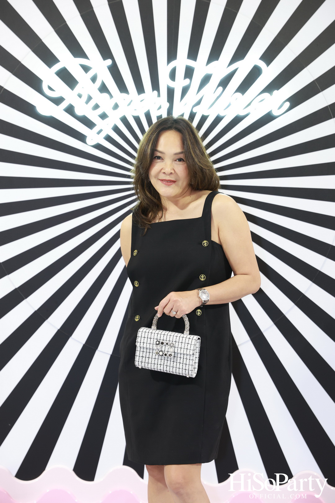 Roger Vivier เปิดตัว VIVIER OP-TICAL POP-UP ในประเทศไทย