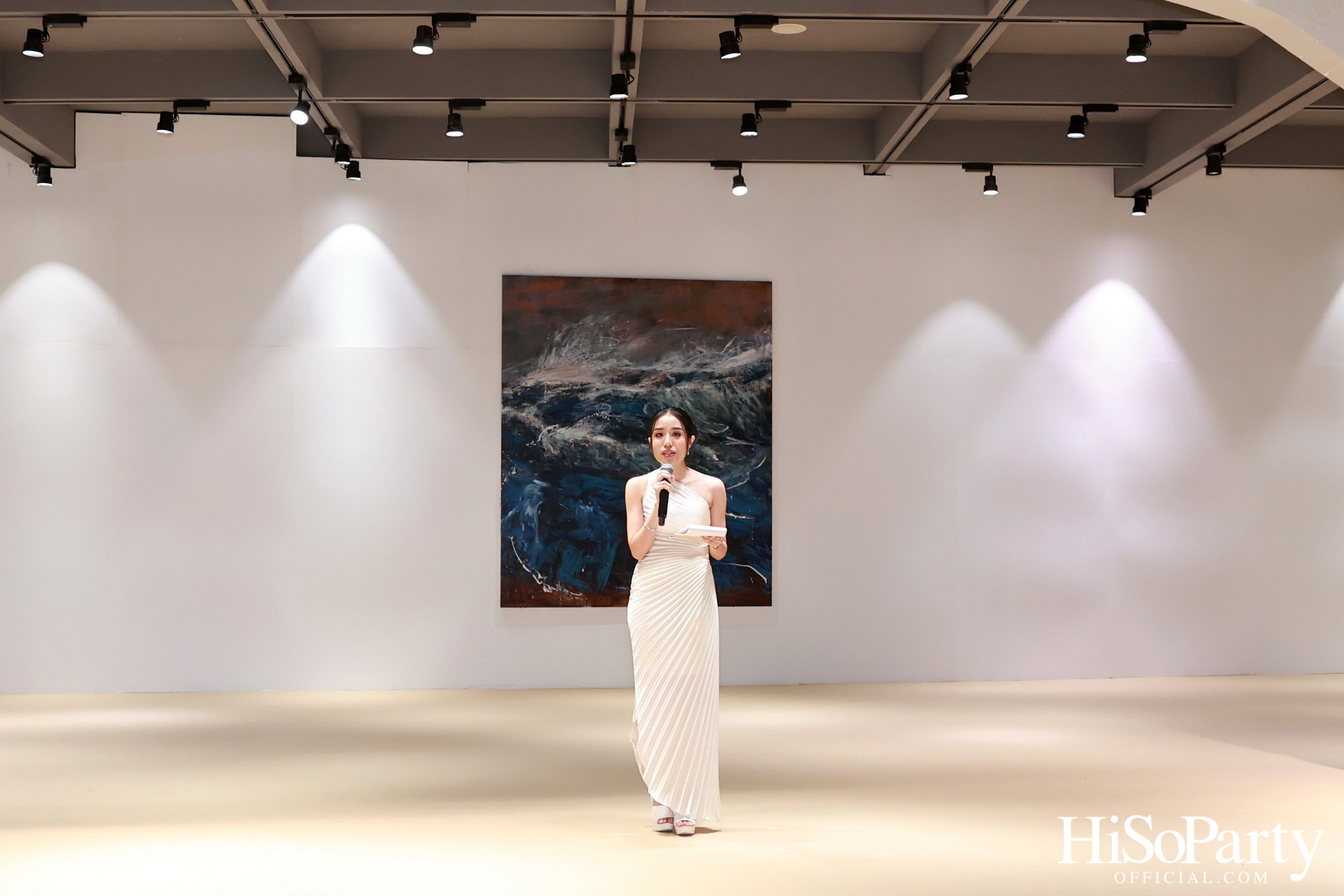 งานเปิดนิทรรศการ ‘Immerse ภวังค์วารี’ จัดแสดงระหว่างวันที่ 1 – 21 ตุลาคม พ.ศ. 2567 ณ Q Stadium EmQuartier