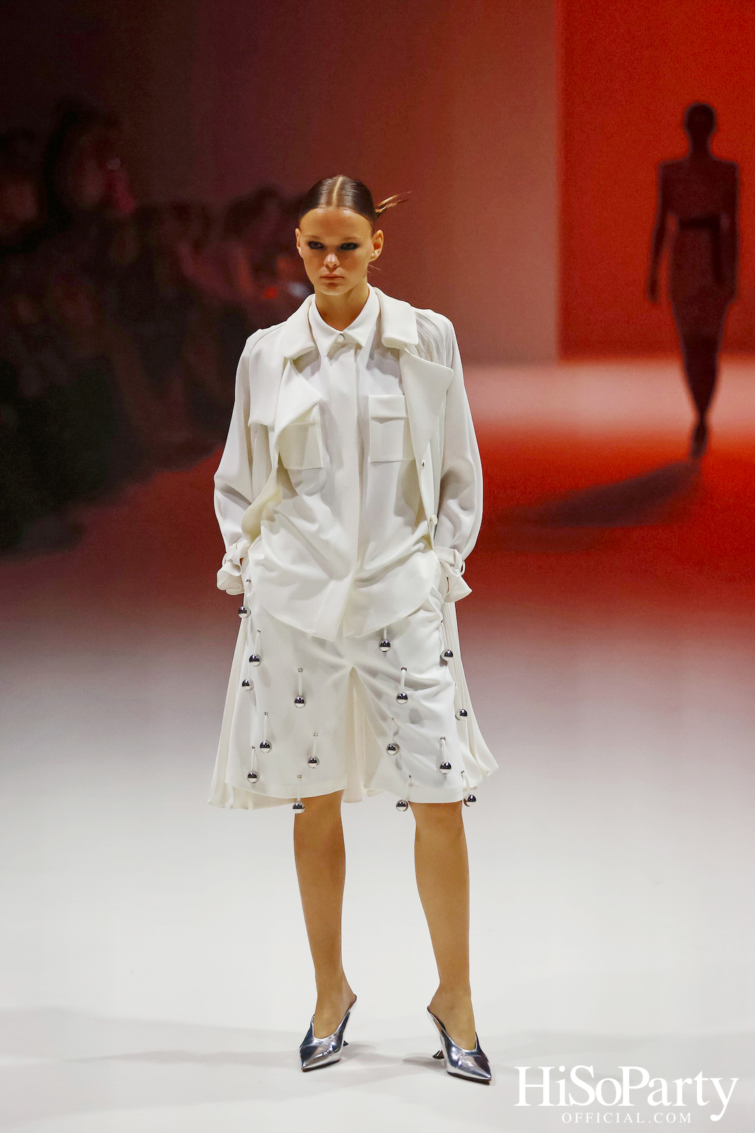 VICKTEERUT @Siam Paragon Bangkok International Fashion Week 2024