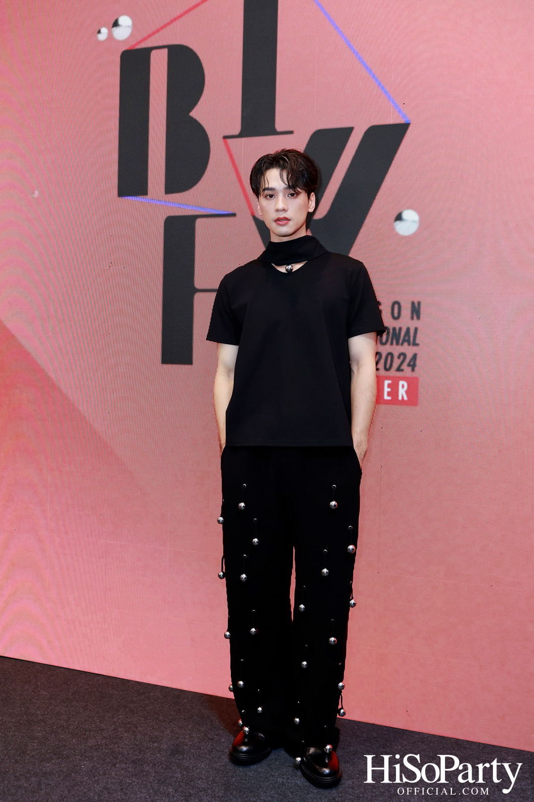 VICKTEERUT @Siam Paragon Bangkok International Fashion Week 2024