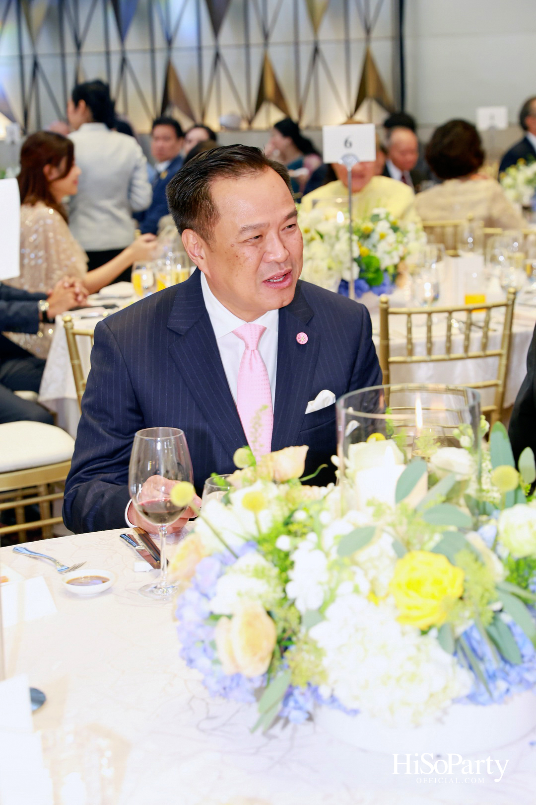 งานฉลองสมรสพระราชทานระหว่าง พสุ ลิปตพัลลภ และ ปัทมรัตน์ พหิทธานุกร