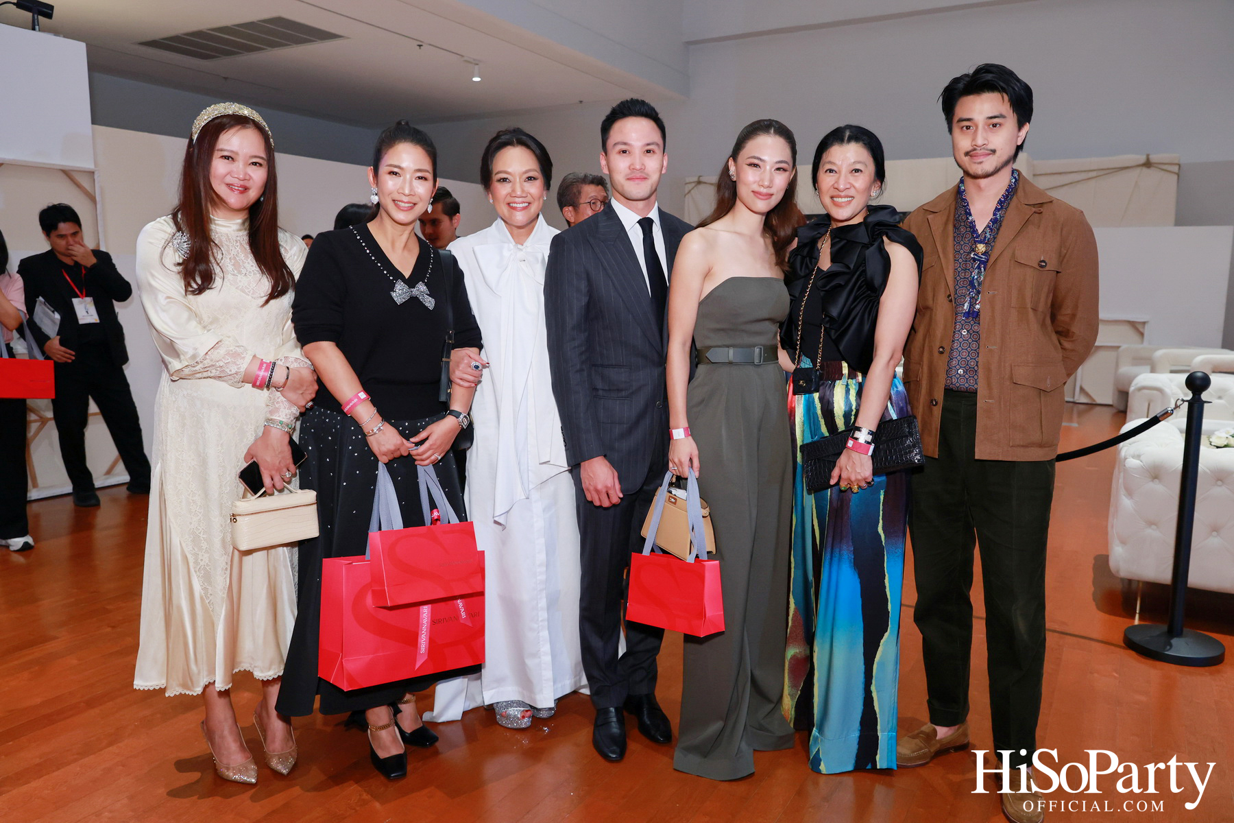 SIRIVANNAVARI นำเสนอแฟชั่นโชว์ Autumn/Winter 2024-2025 ในธีม ‘Women in Art’ ณ หอศิลป์แห่งชาติ กระทรวงวัฒนธรรม